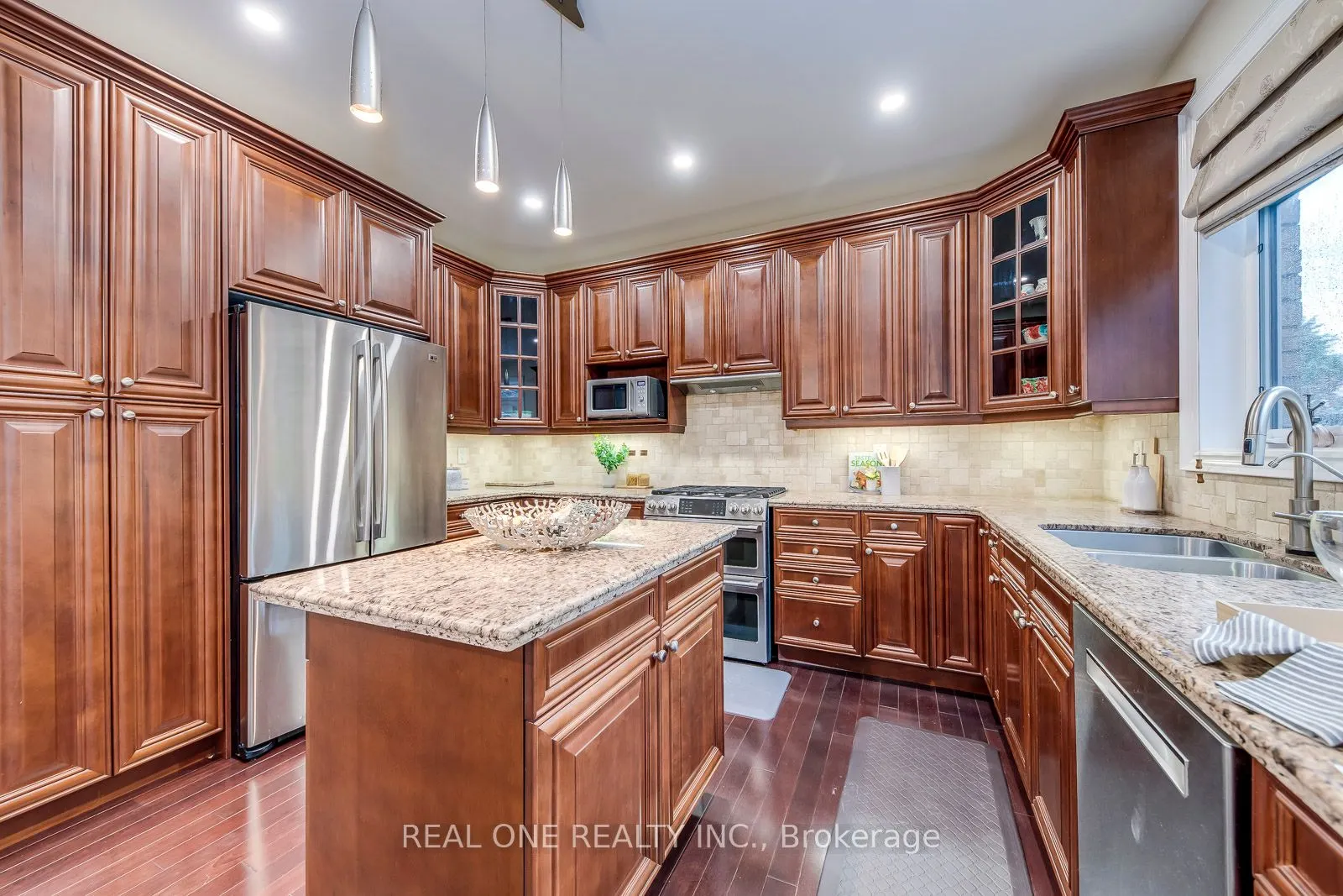 2336 Thruxton Drive