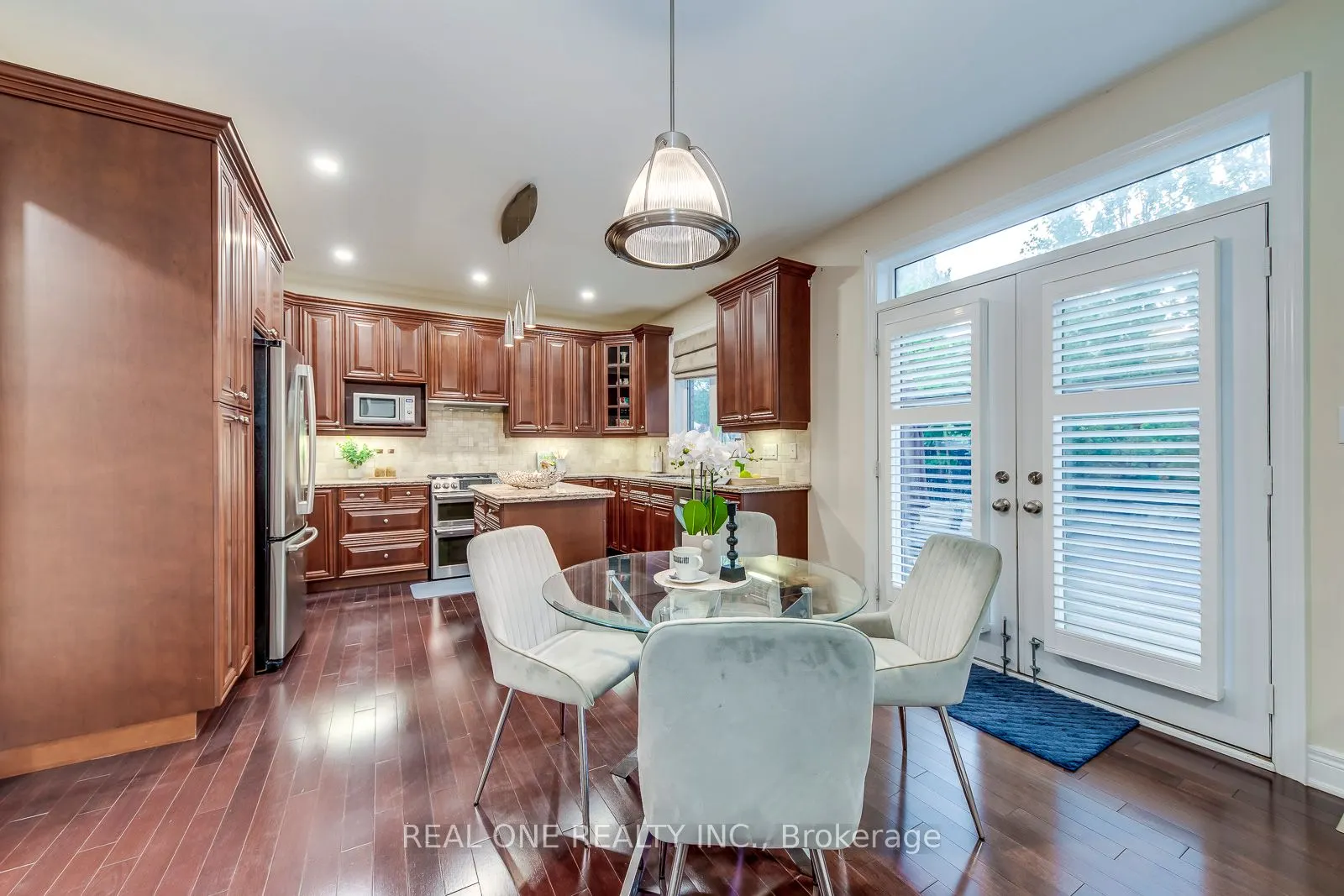 2336 Thruxton Drive