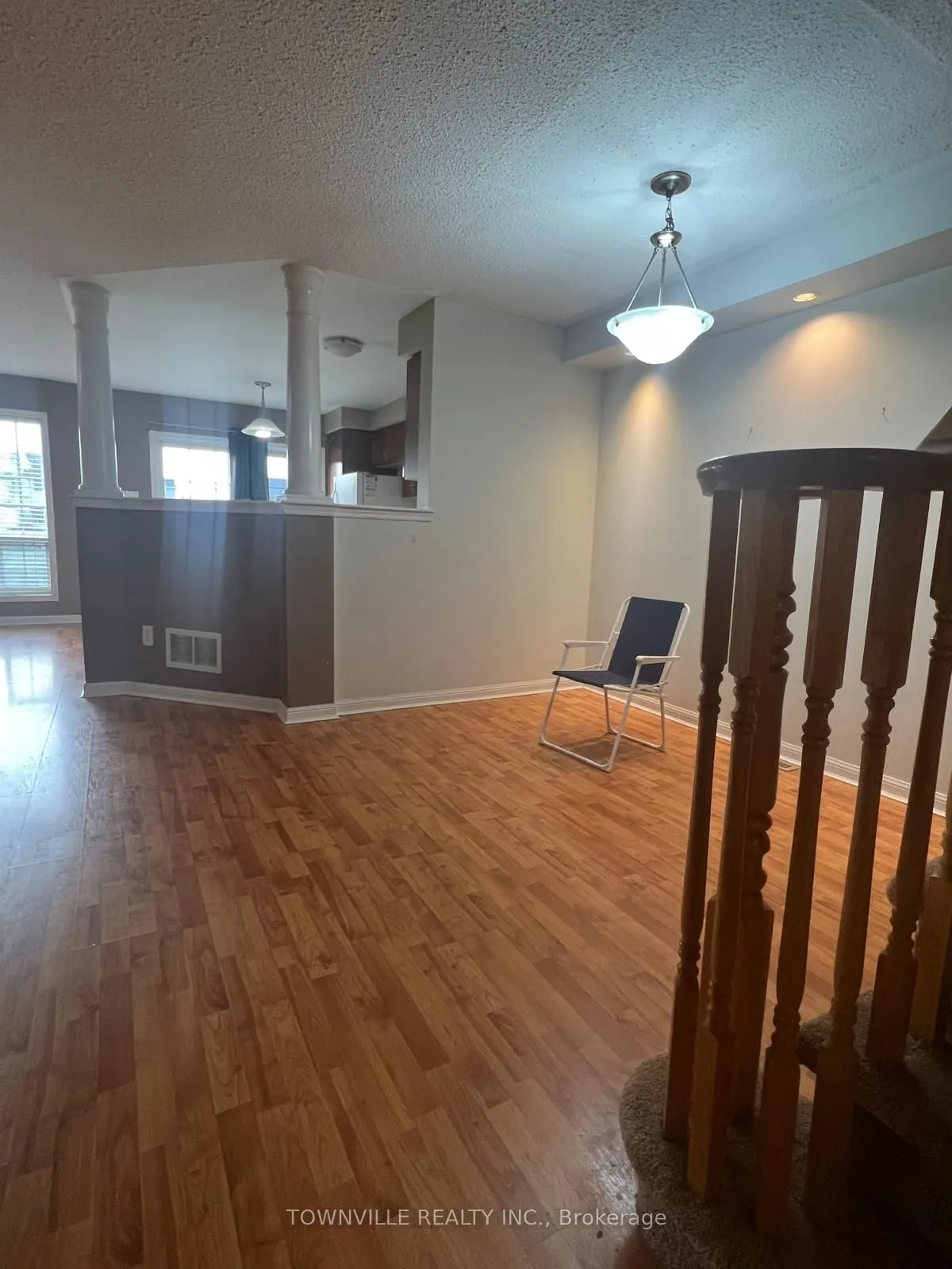 1137 Riddell Crescent
