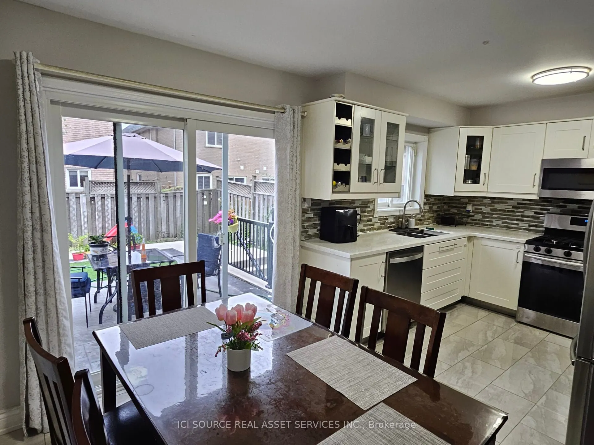 19 Piane Avenue