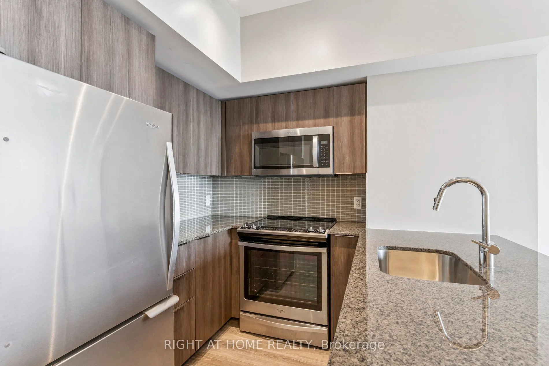 20 Shore Breeze Drive, #1409