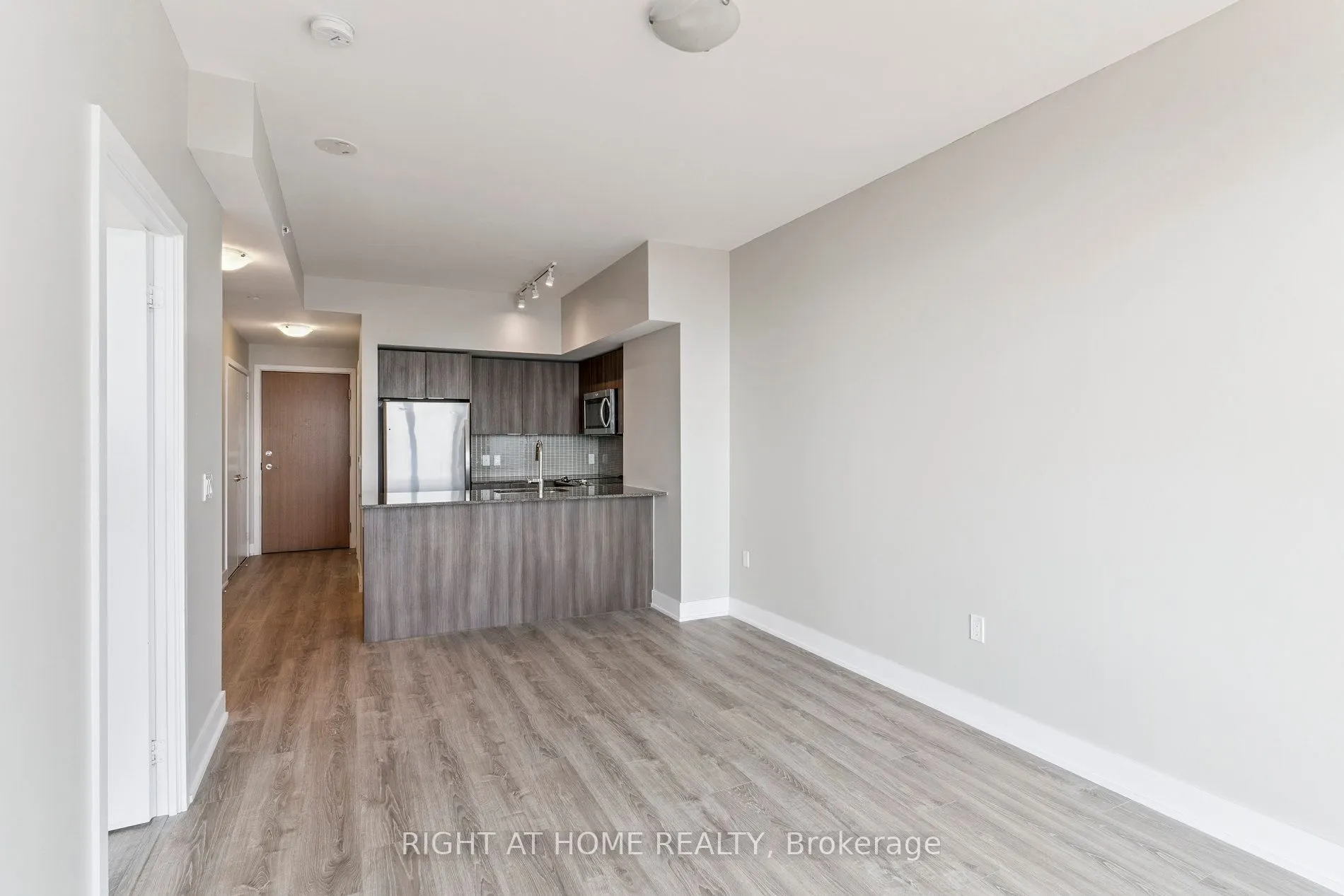 20 Shore Breeze Drive, #1409