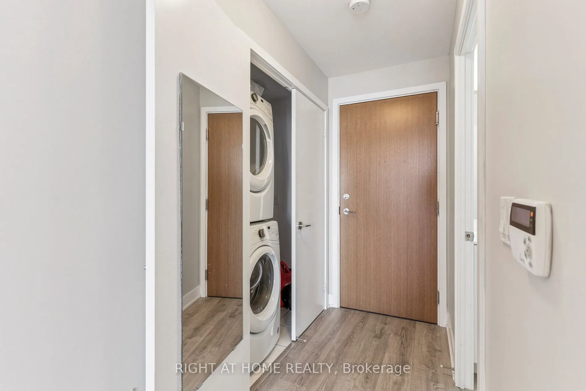 20 Shore Breeze Drive, #1409