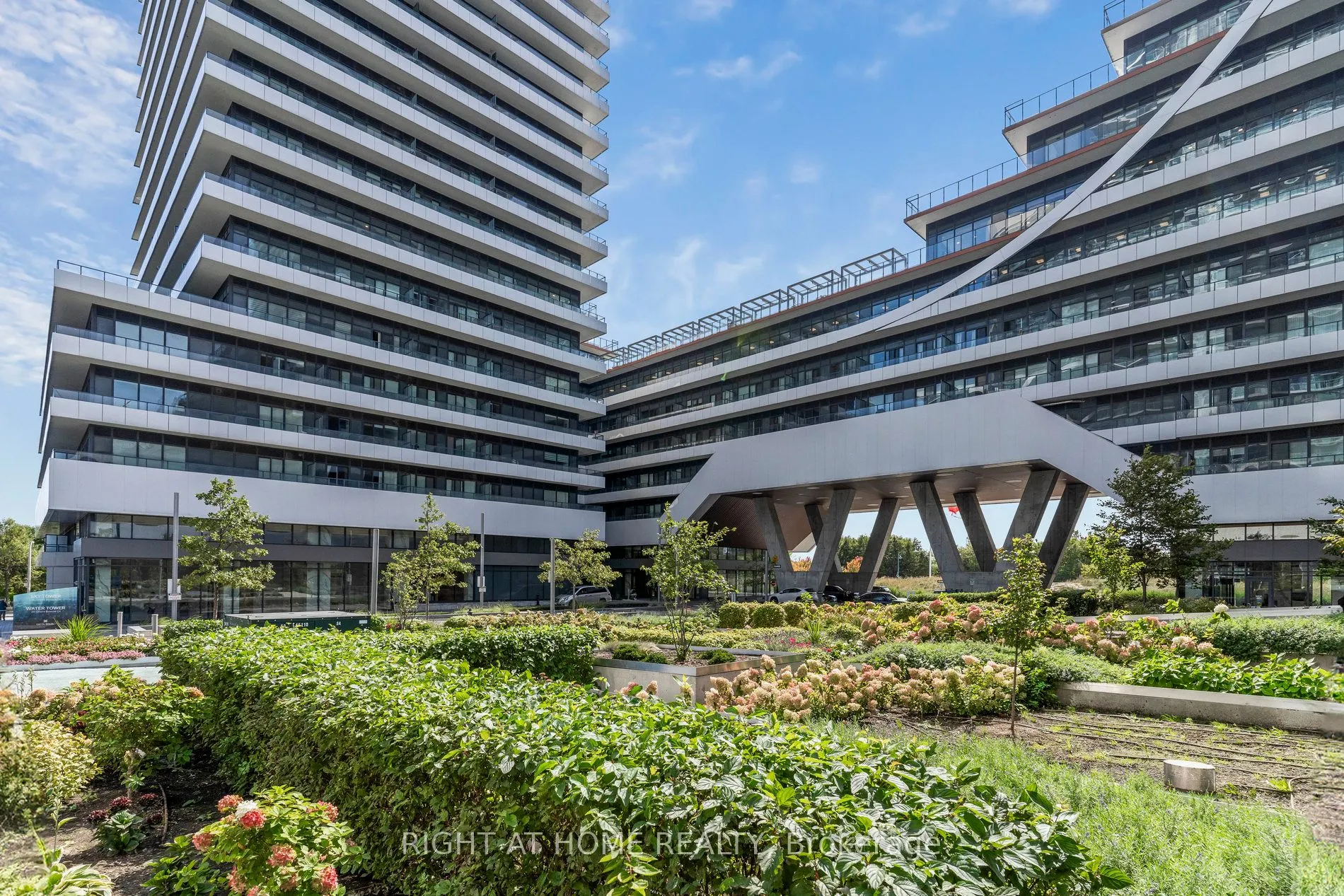 20 Shore Breeze Drive, #1409