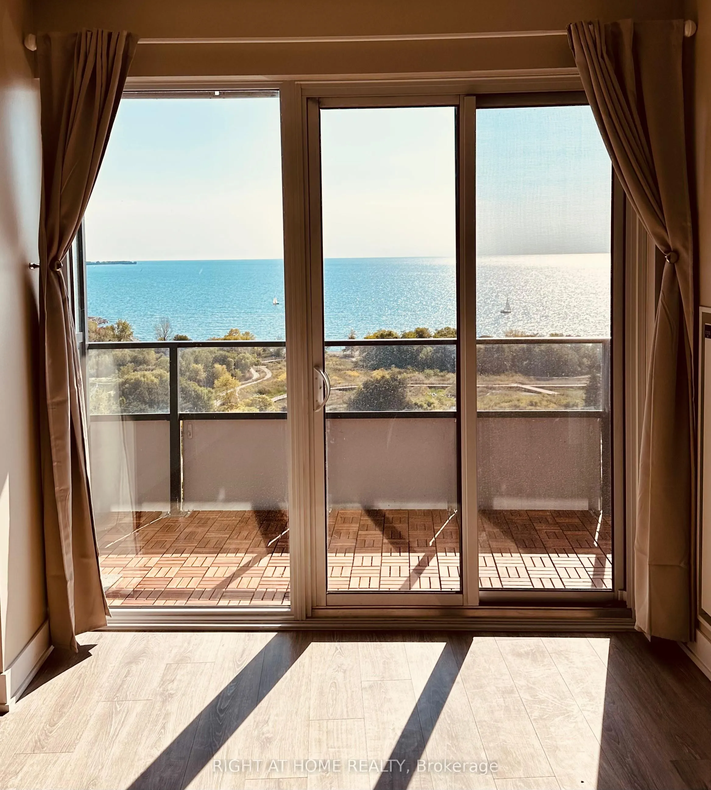 20 Shore Breeze Drive, #1409