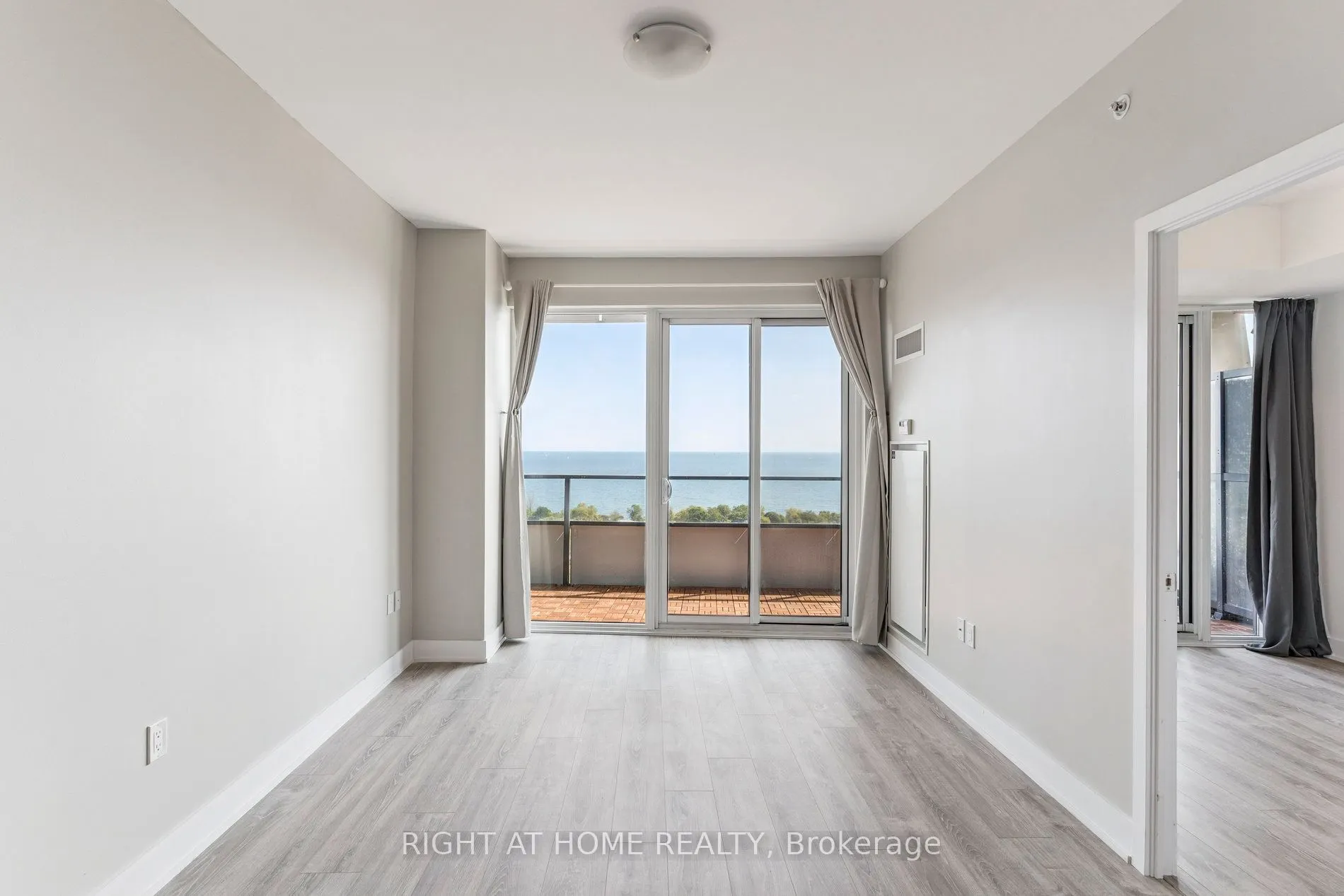 20 Shore Breeze Drive, #1409