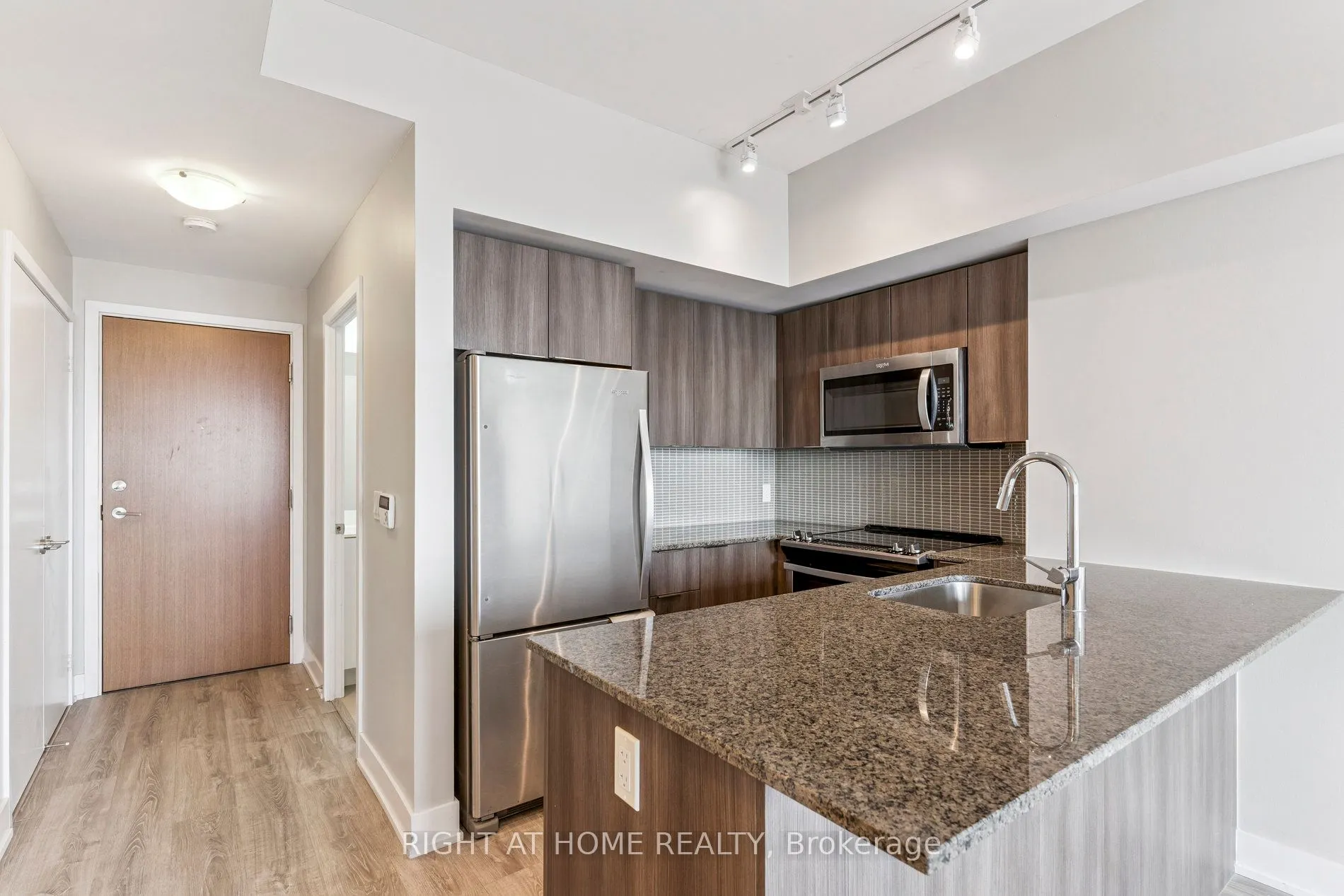 20 Shore Breeze Drive, #1409