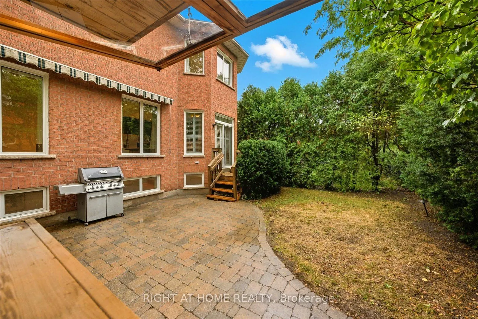 2238 Pheasant Lane