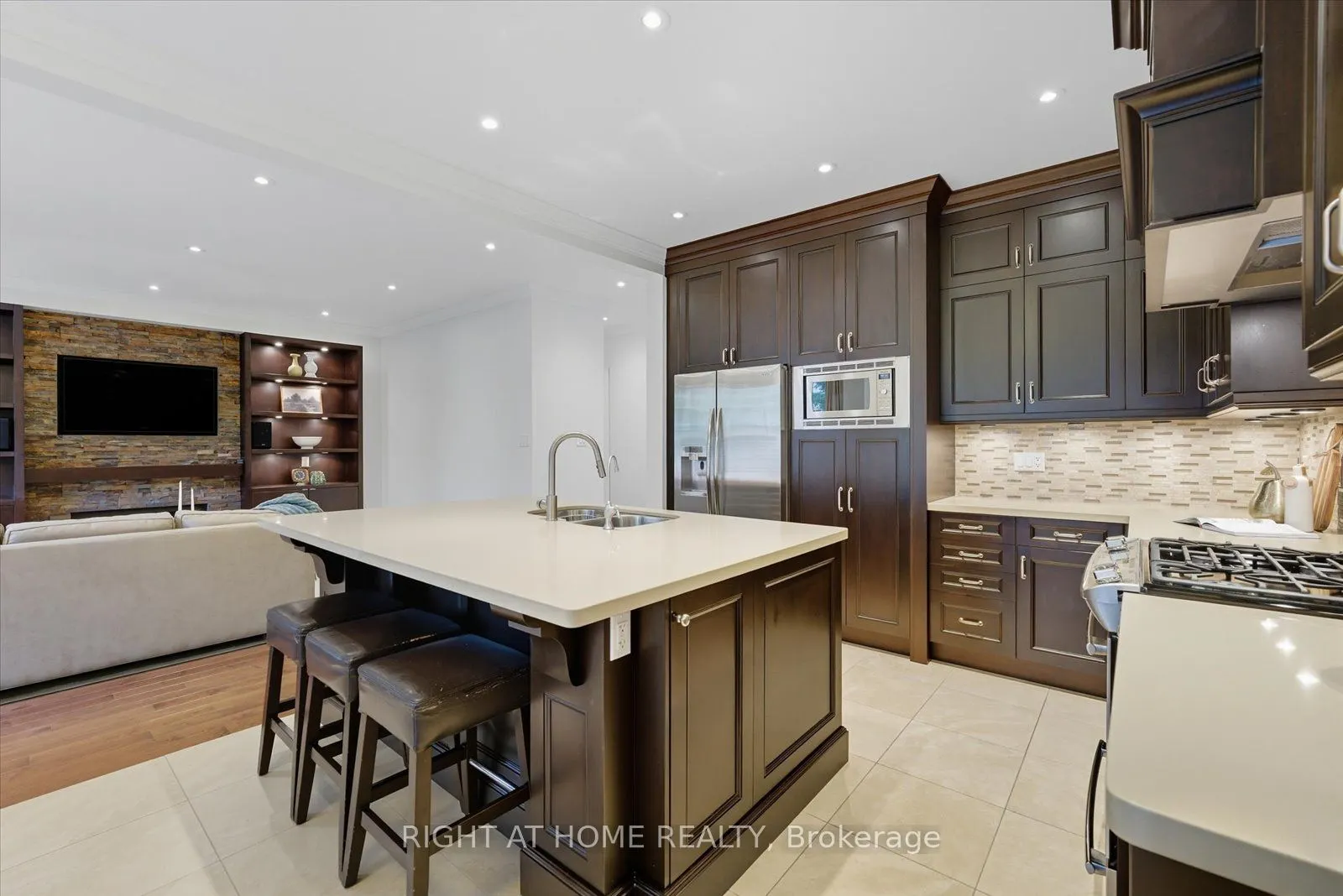 2238 Pheasant Lane