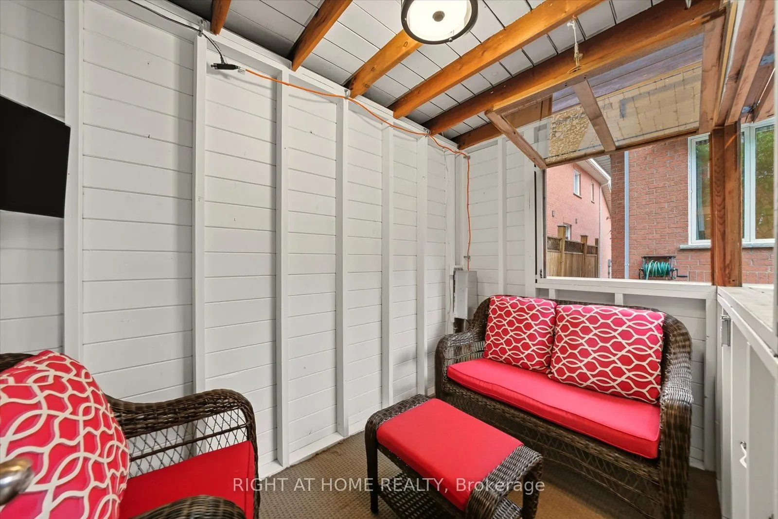 2238 Pheasant Lane