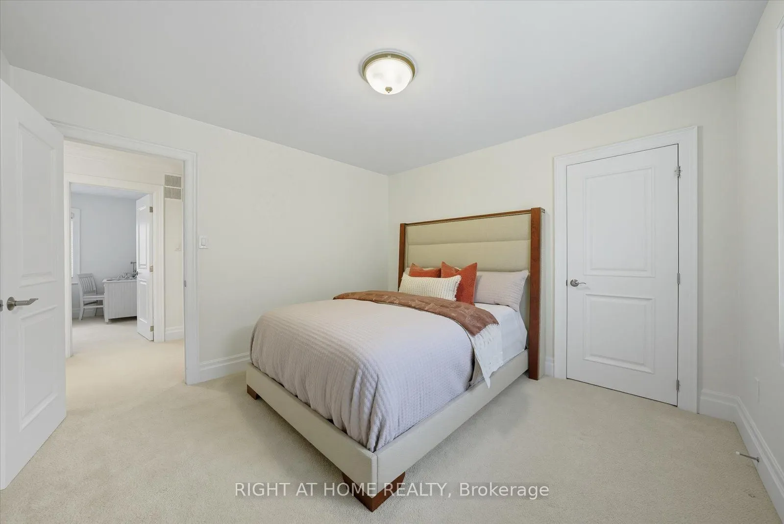 2238 Pheasant Lane