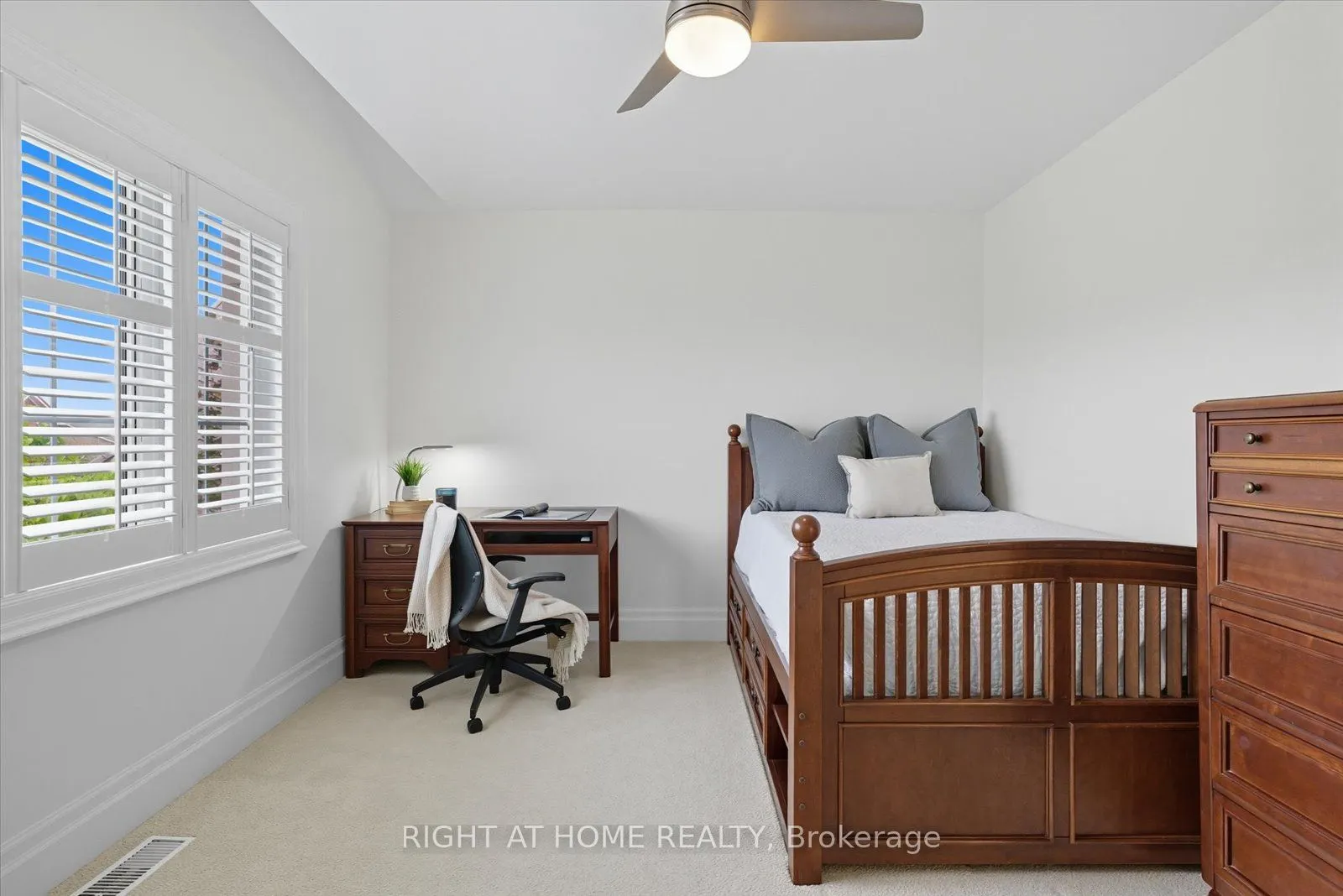 2238 Pheasant Lane