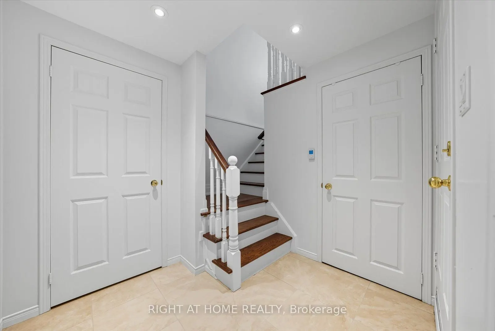 2238 Pheasant Lane