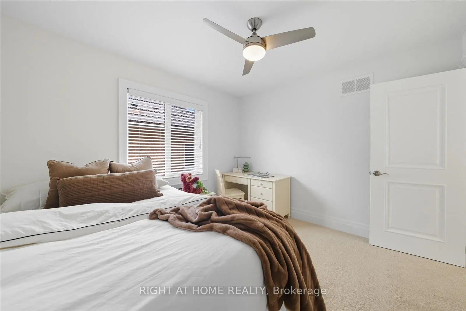 2238 Pheasant Lane