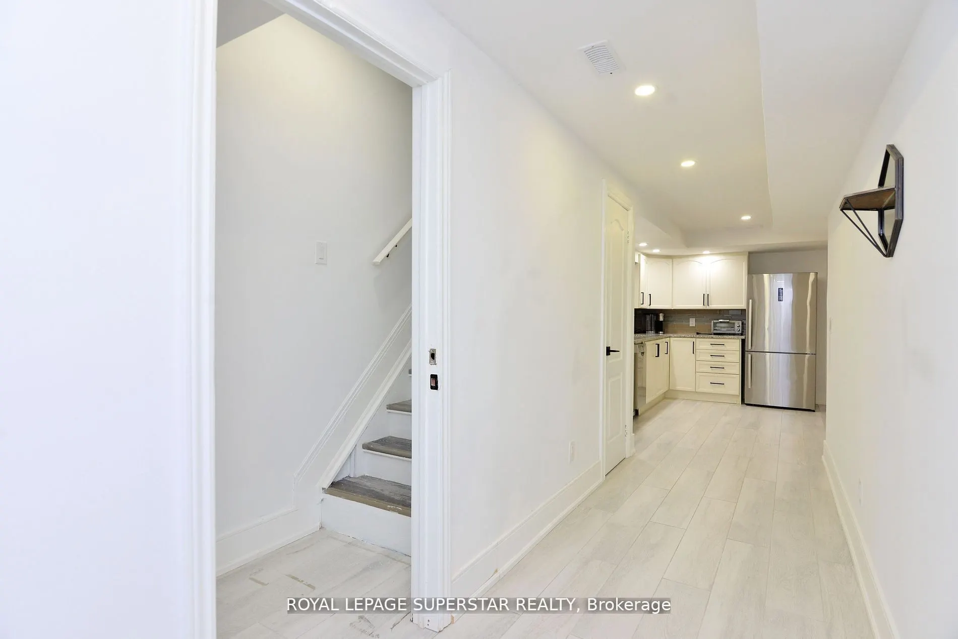 12 El Camino Way, #Upper