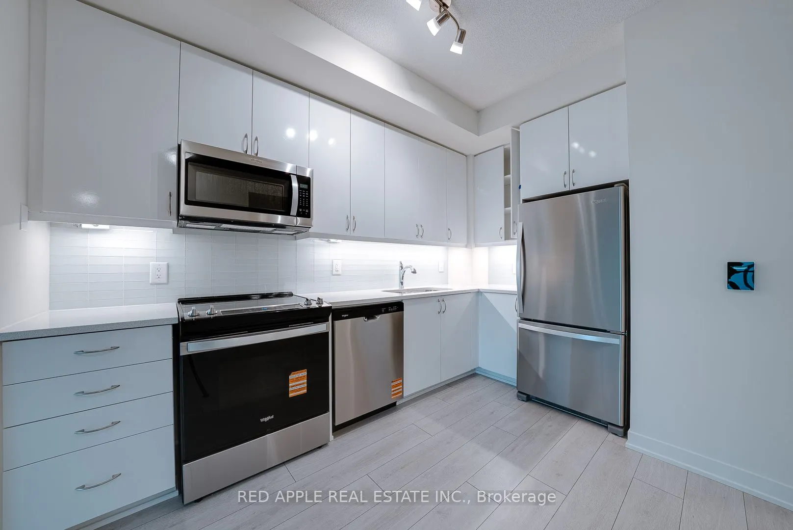 38 Annie Craig Drive S, #2903