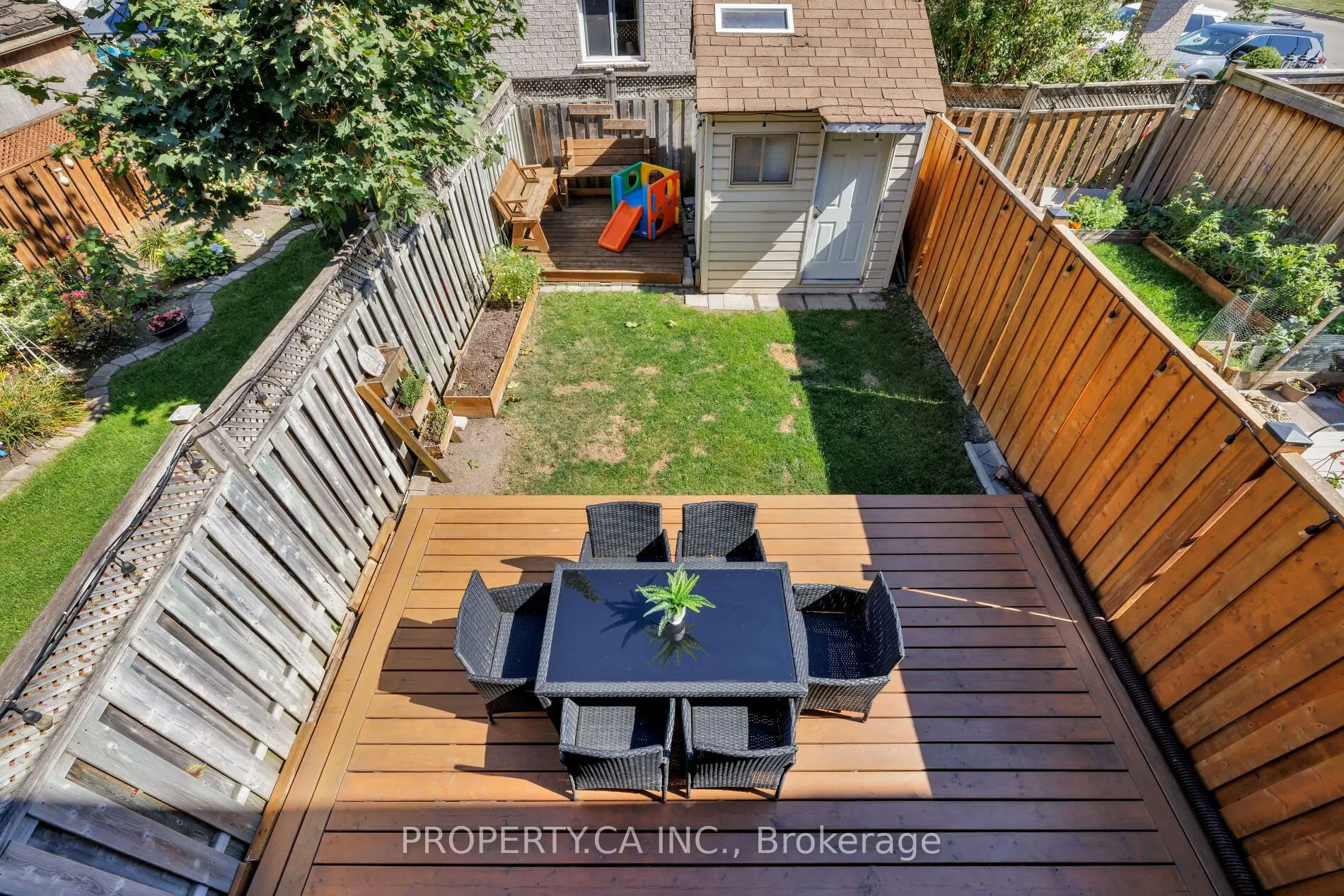 42 West Oak Crescent