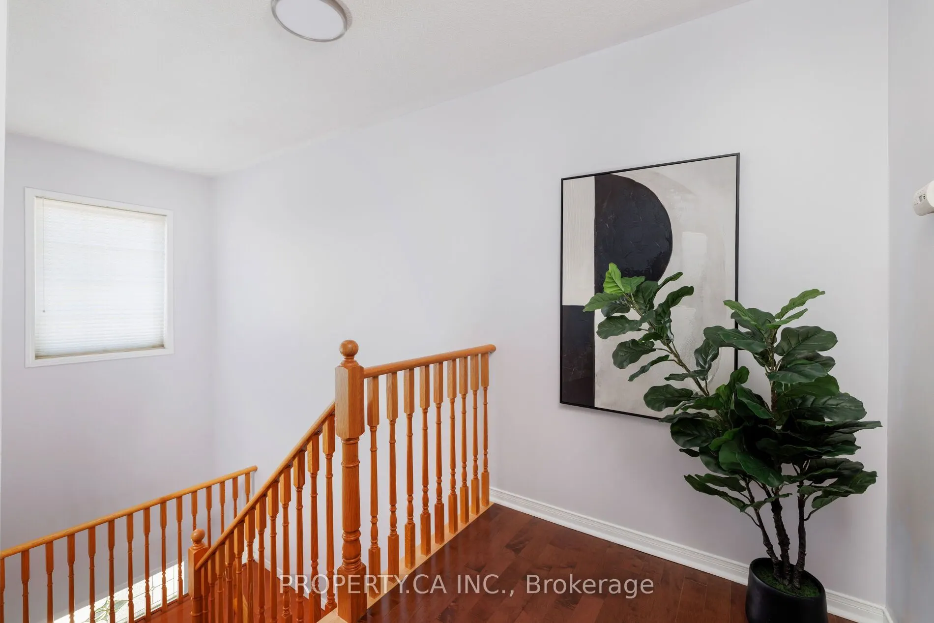 42 West Oak Crescent