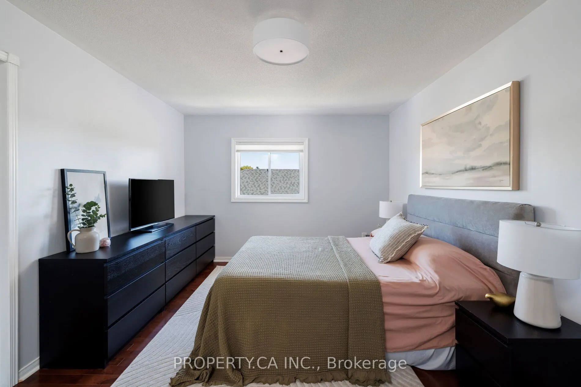 42 West Oak Crescent