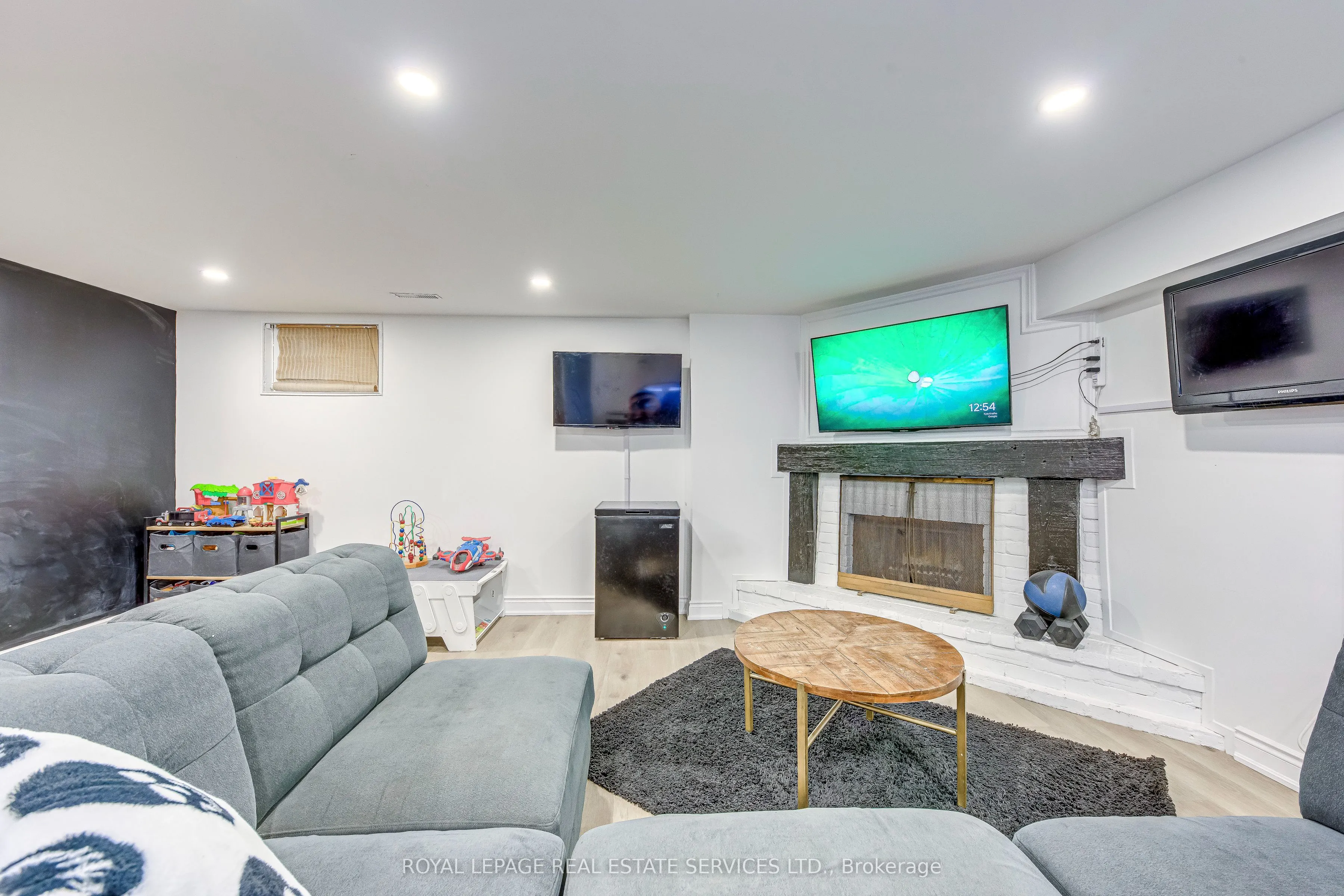 1294 Guelph Line, #4