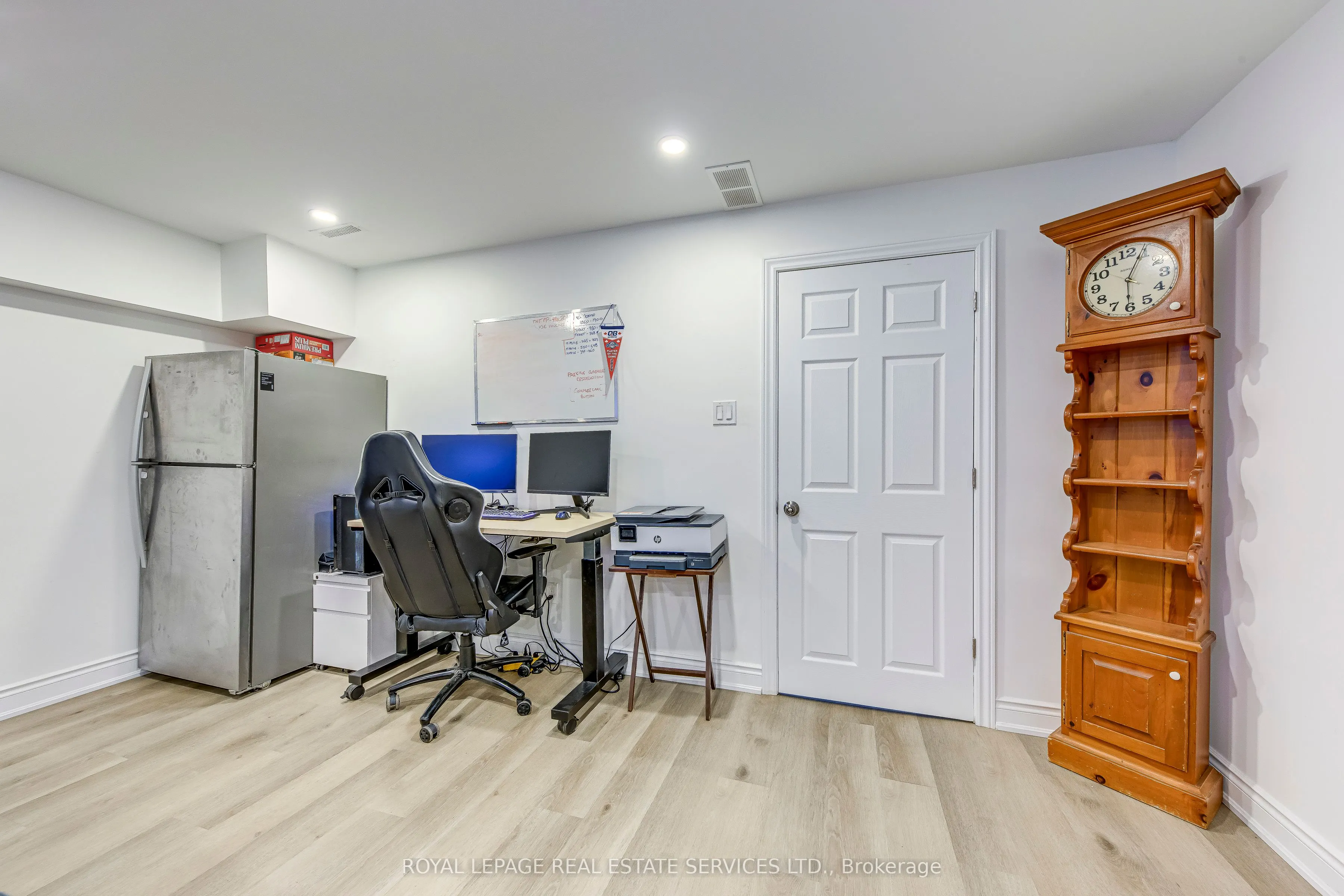 1294 Guelph Line, #4