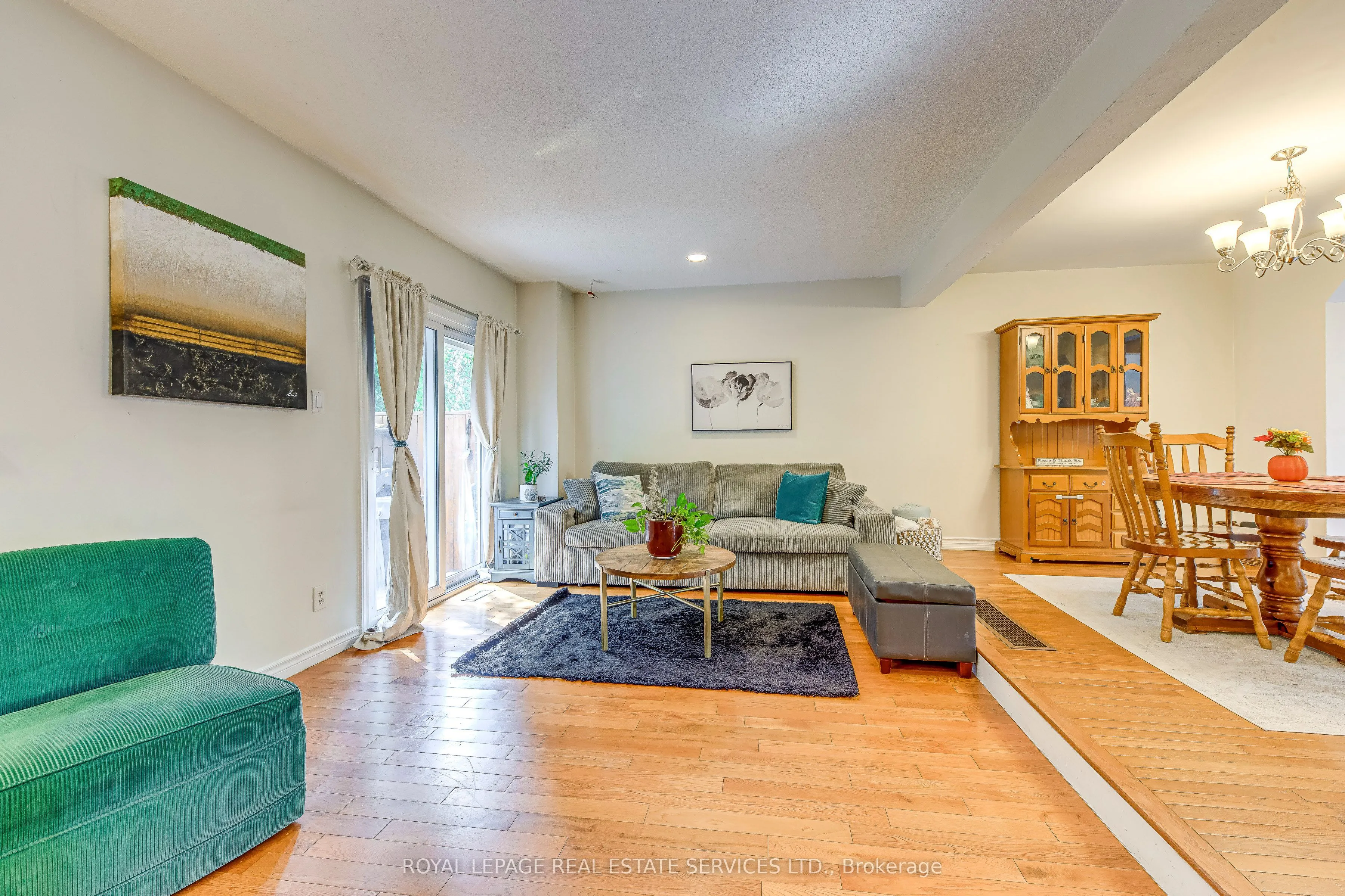 1294 Guelph Line, #4