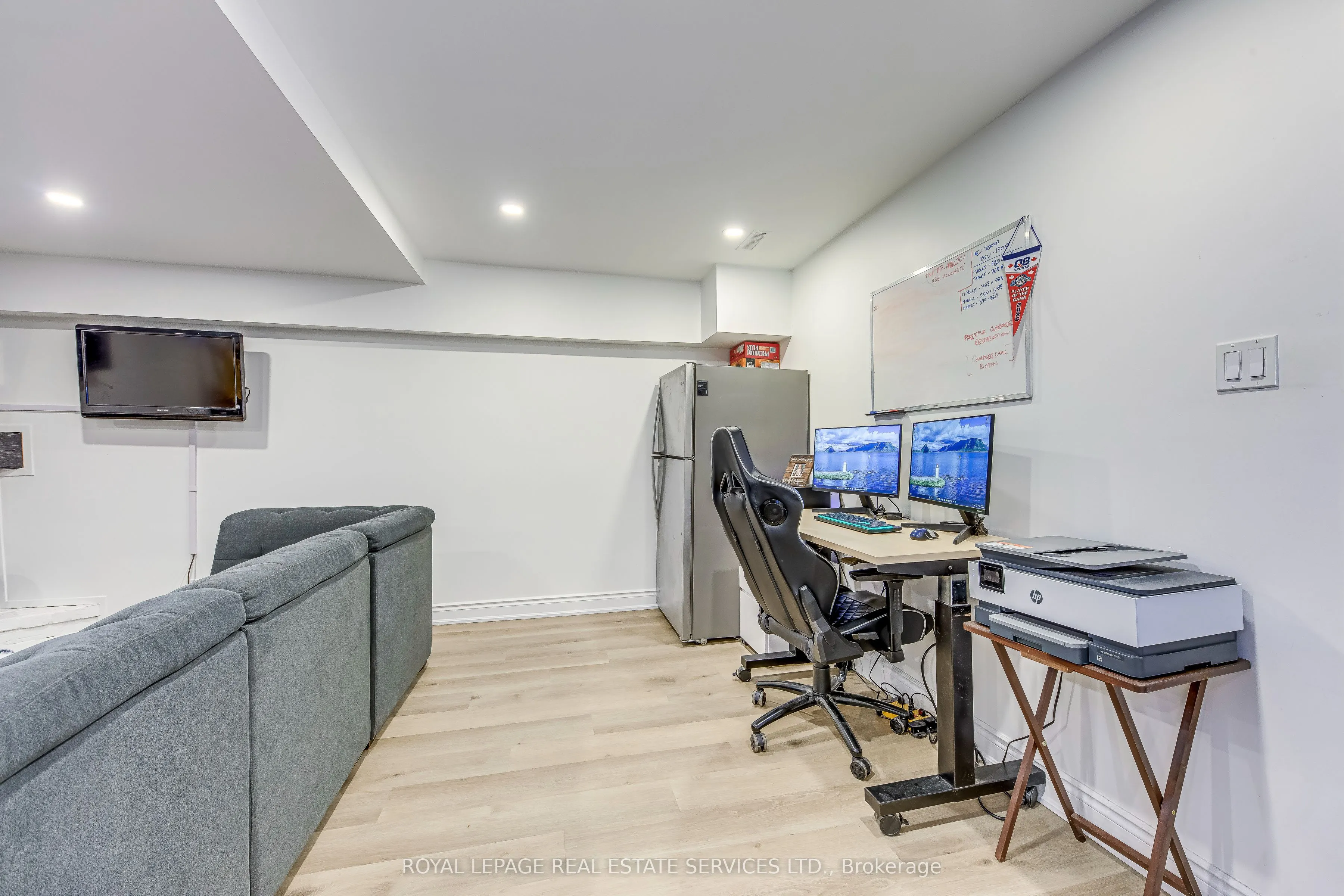 1294 Guelph Line, #4