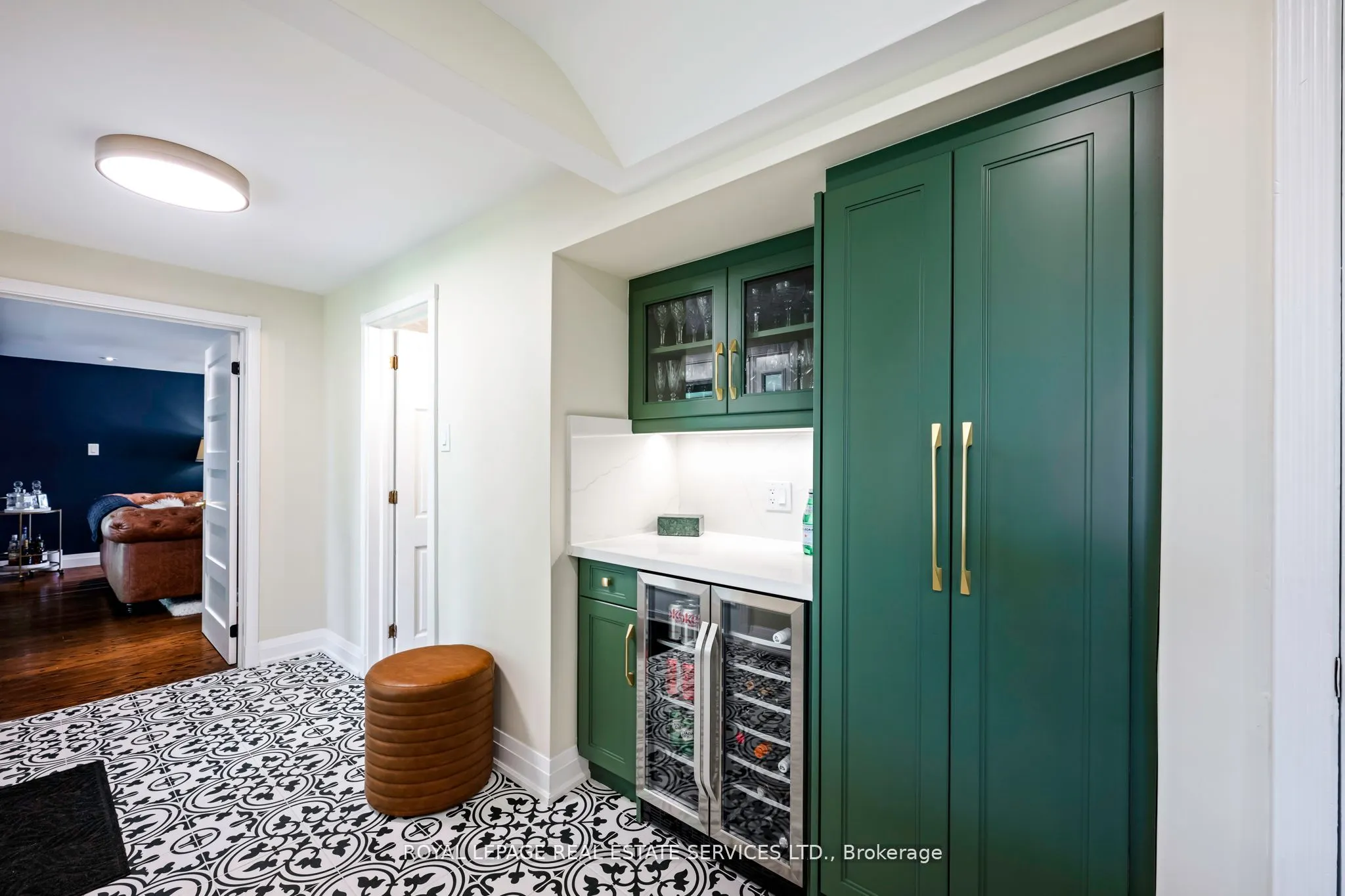 5 Pine Ridge Lane