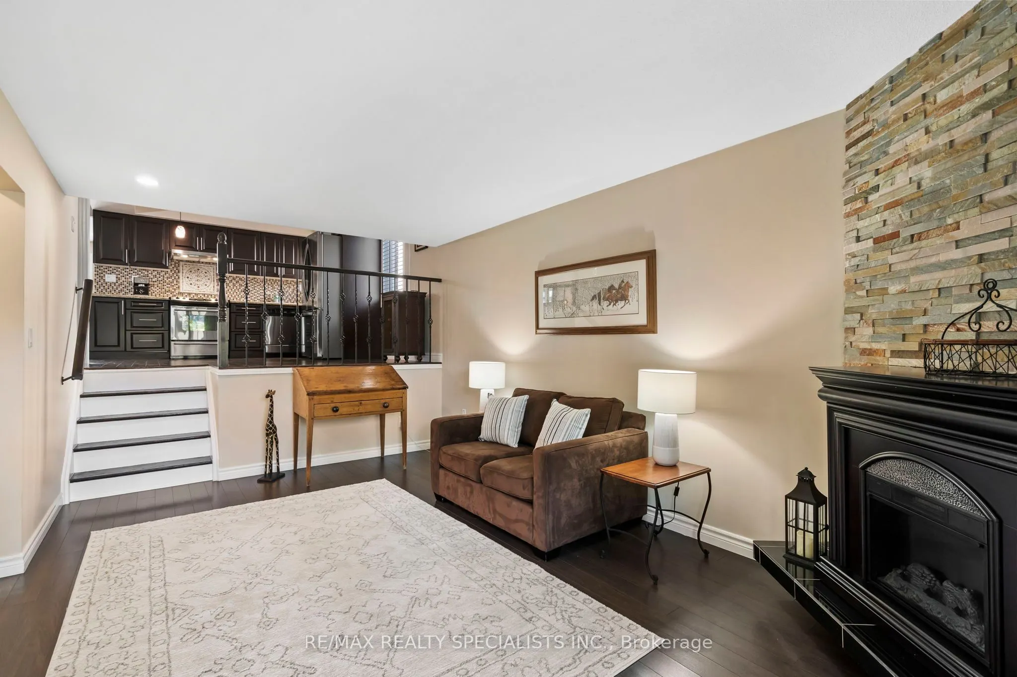 4250 Jefton Crescent