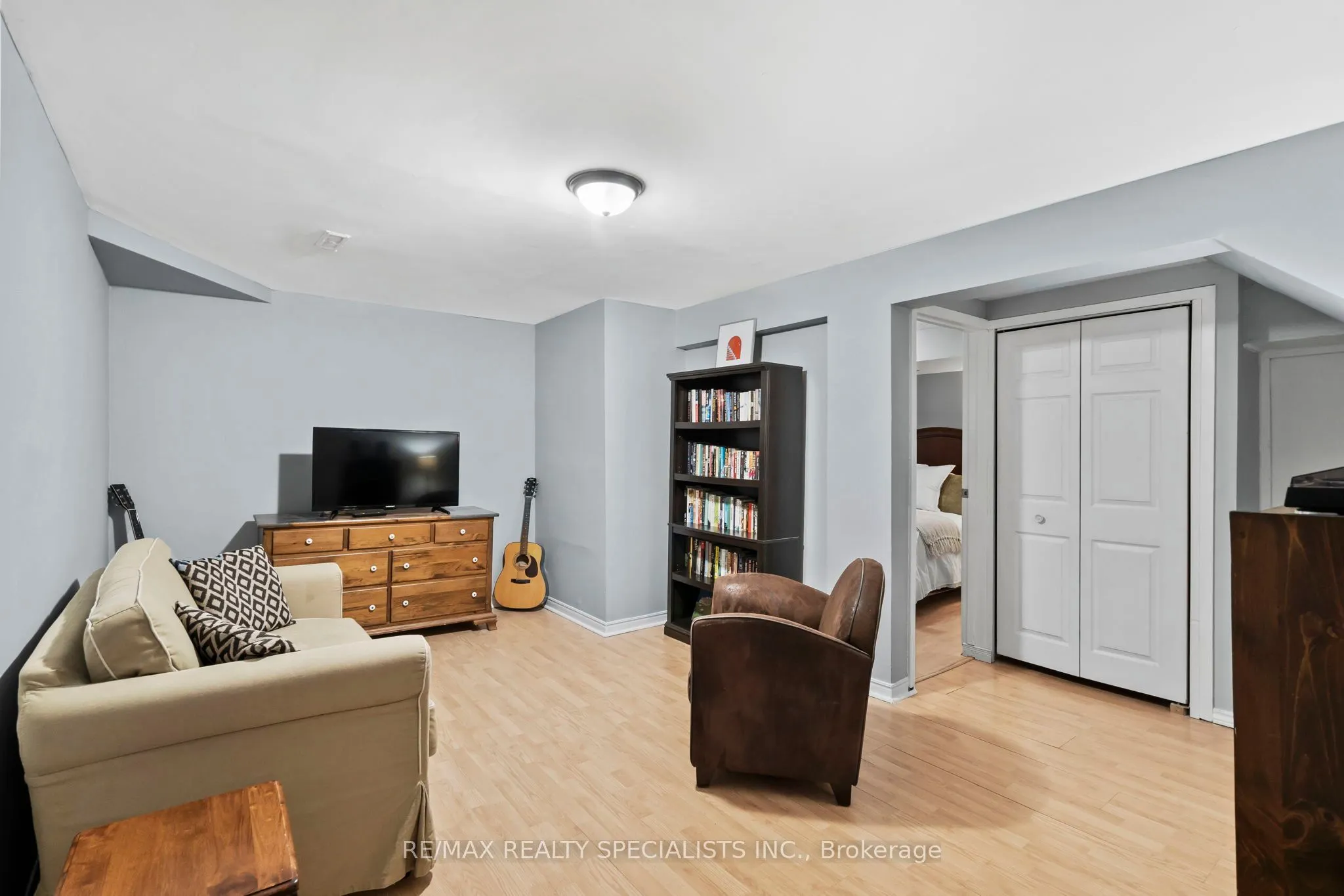 4250 Jefton Crescent
