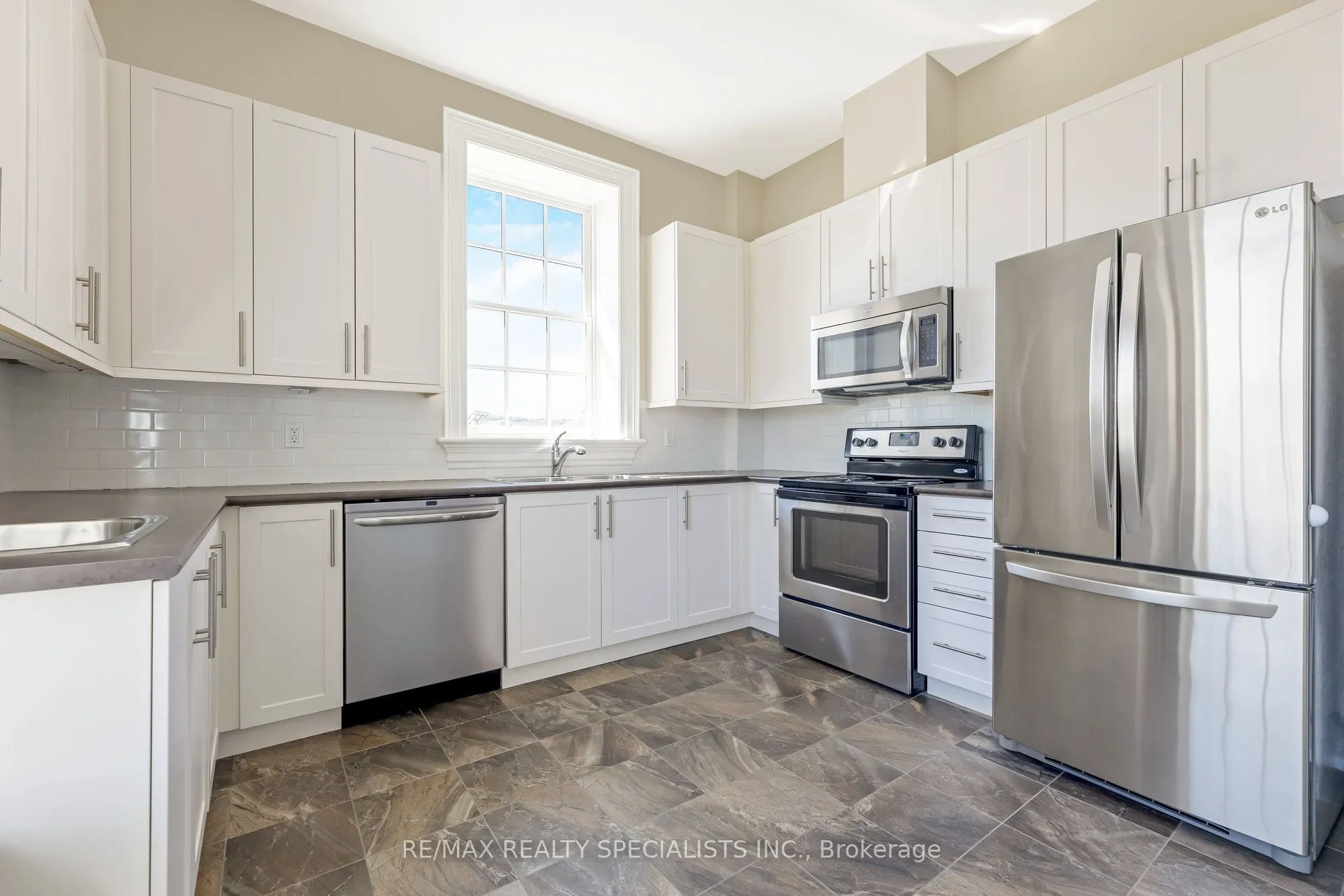 33 Whitmer Street, #609