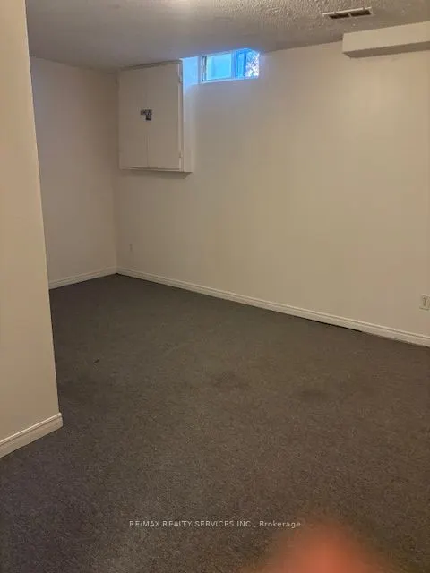 8 Evalene Court