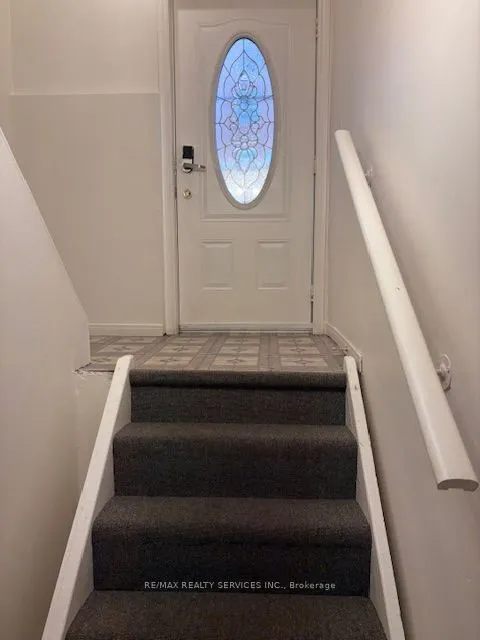 8 Evalene Court