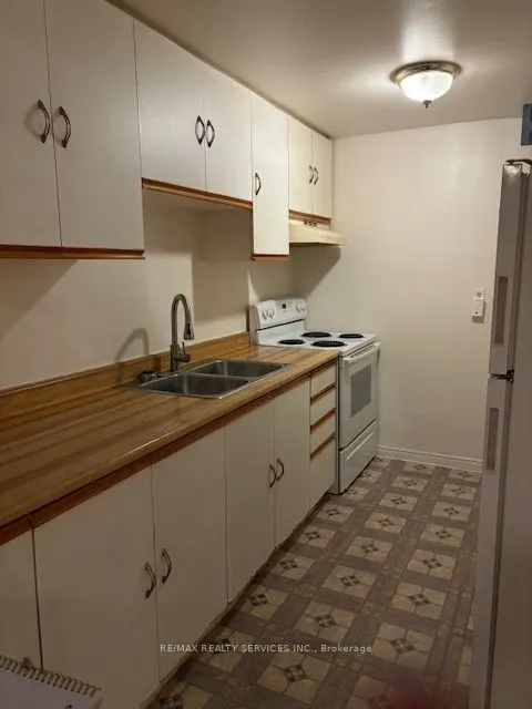 8 Evalene Court