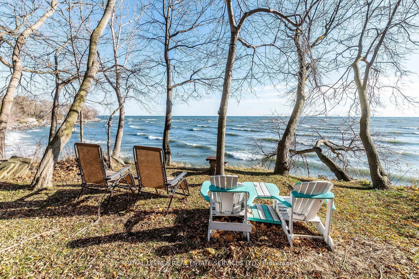 2707 Lake Shore Boulevard W