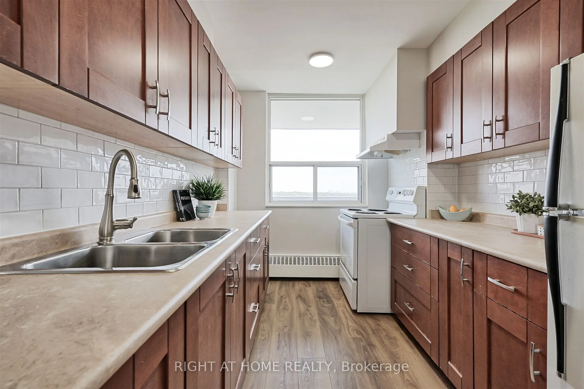 235 Grandravine Drive, #812