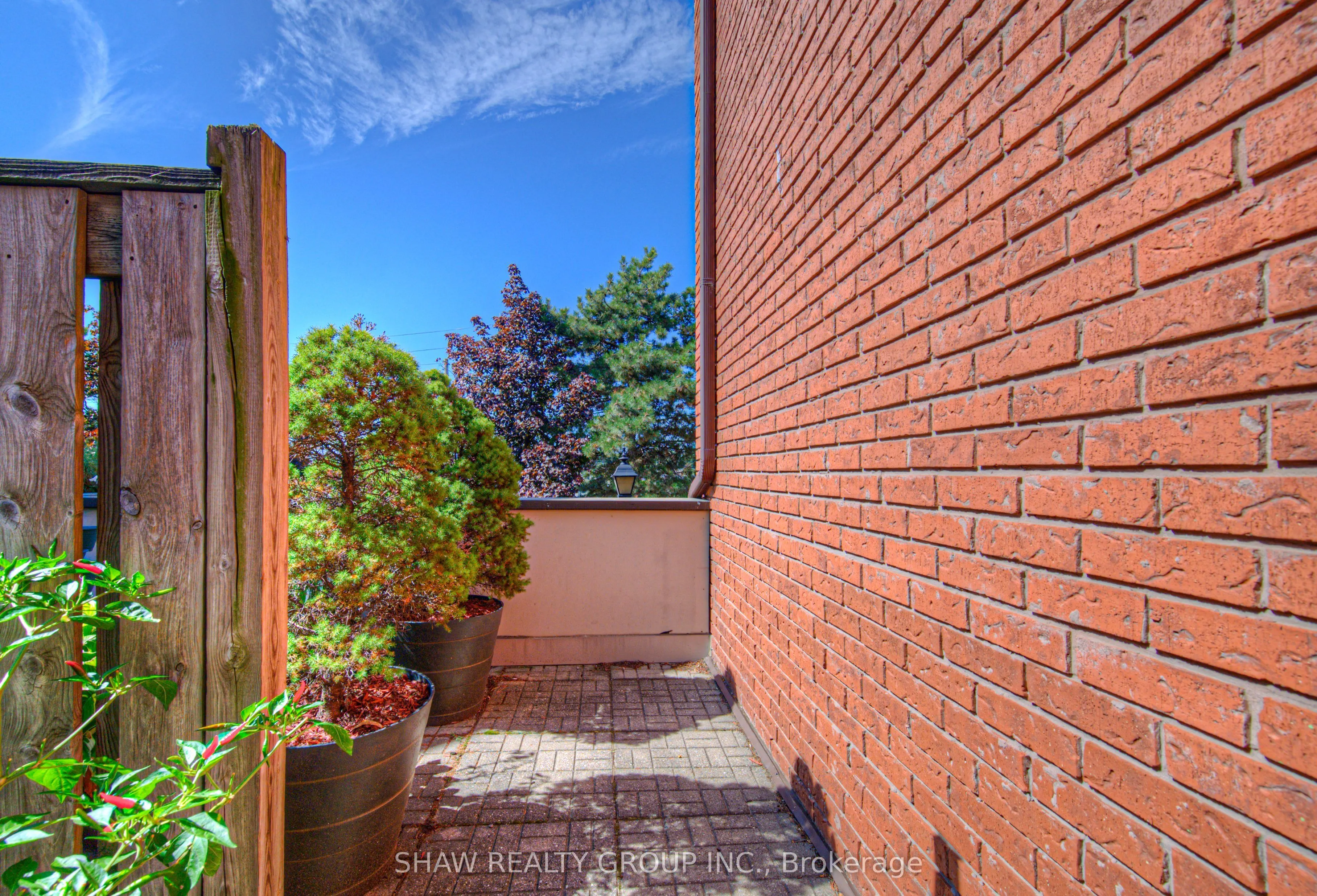 895 Maple Avenue, #502