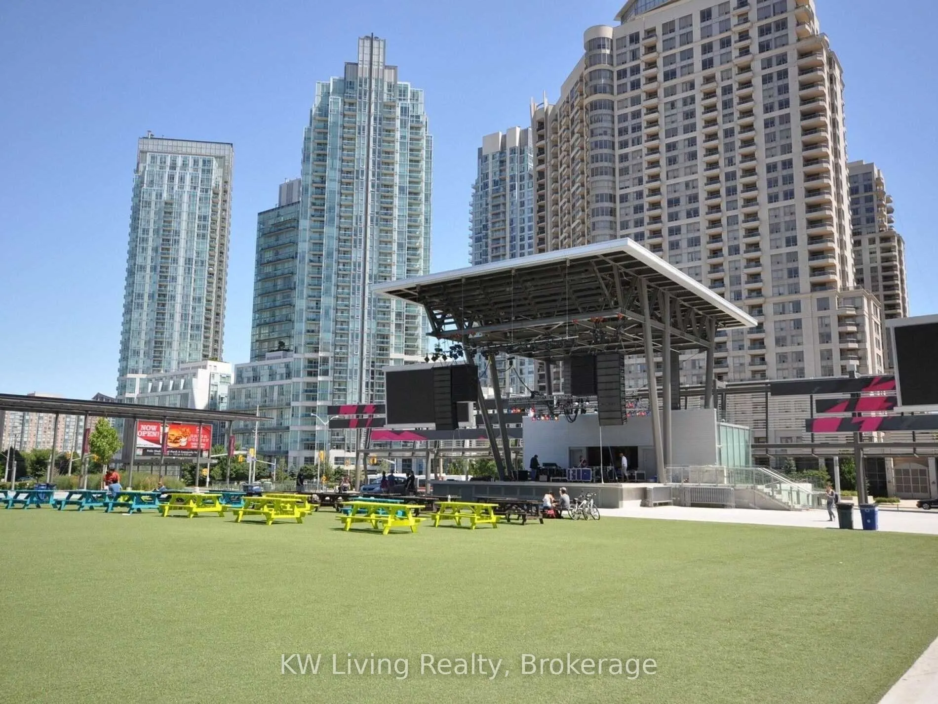 3888 Duke Of York Boulevard, #733