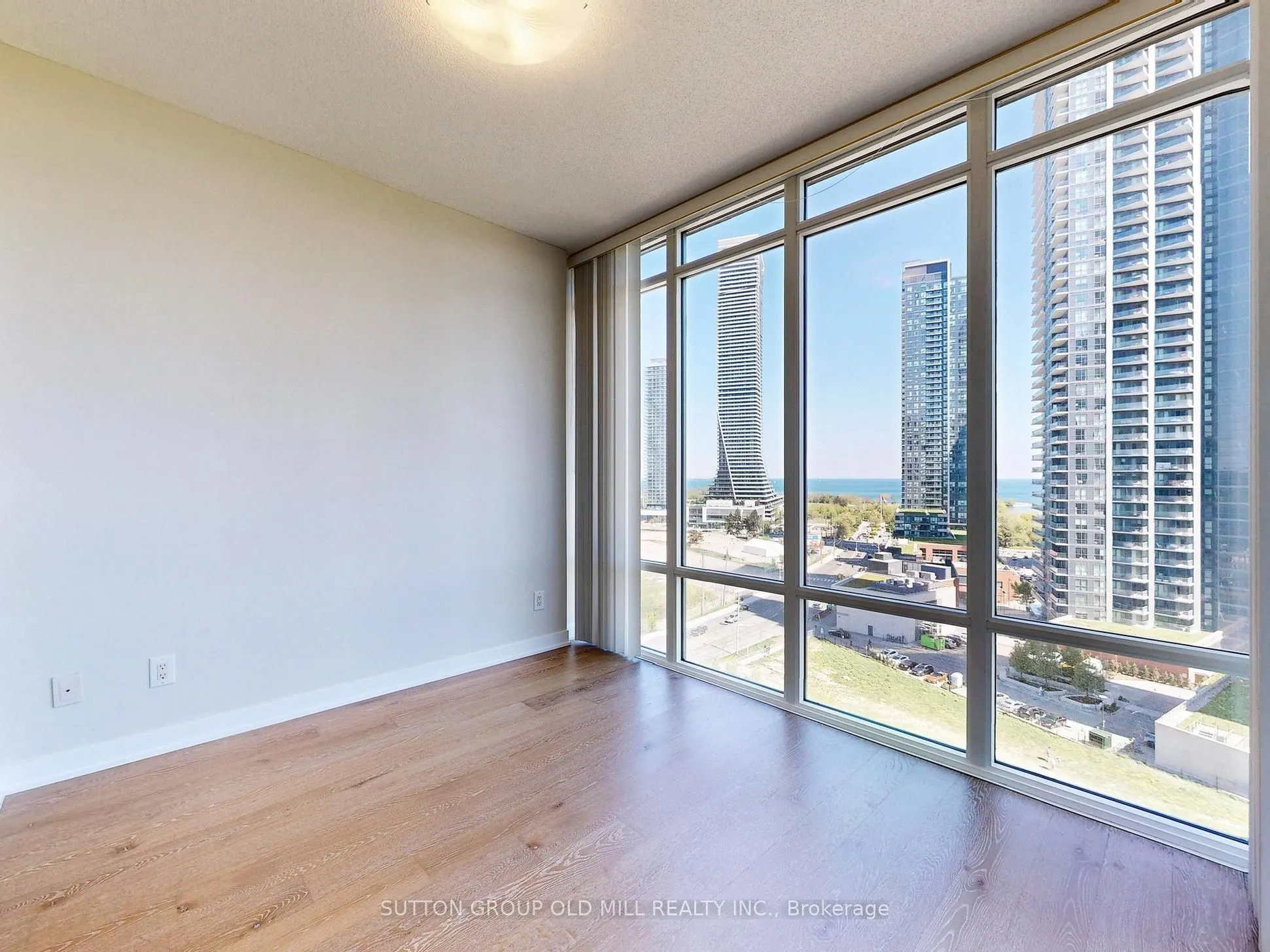 90 Park Lawn Road, #1205