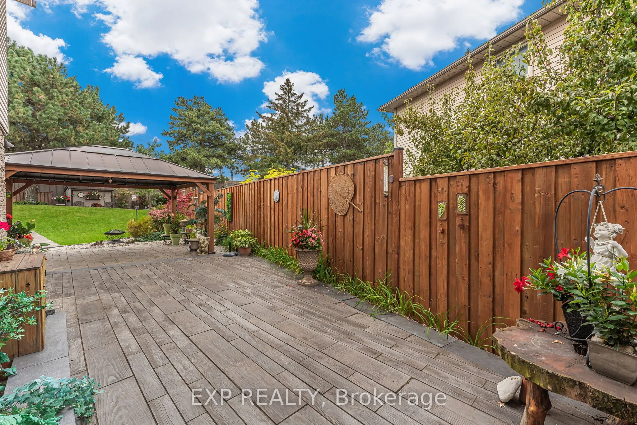 2930 Oslo Crescent