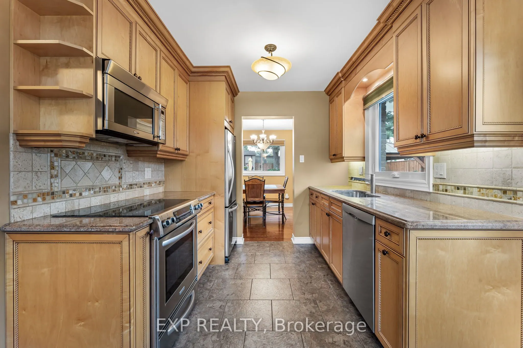 2930 Oslo Crescent