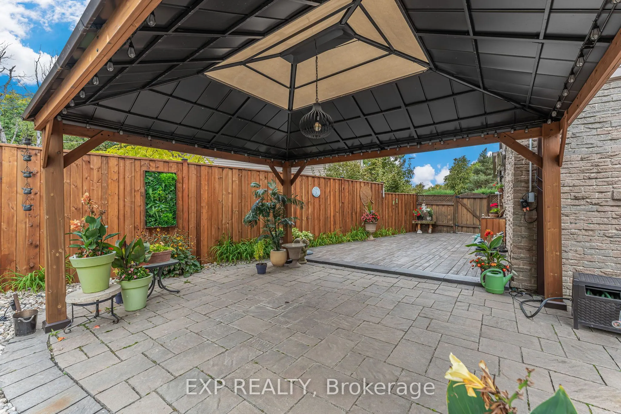 2930 Oslo Crescent