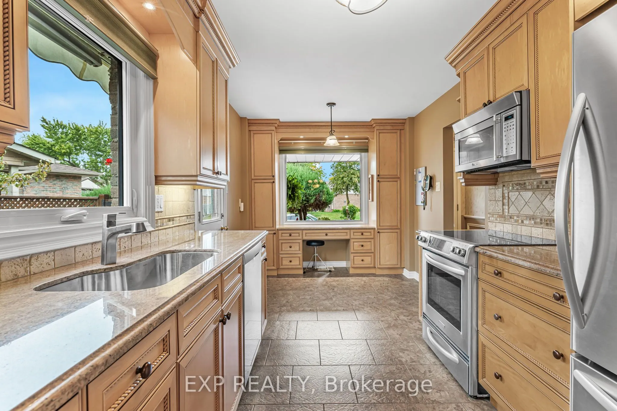 2930 Oslo Crescent