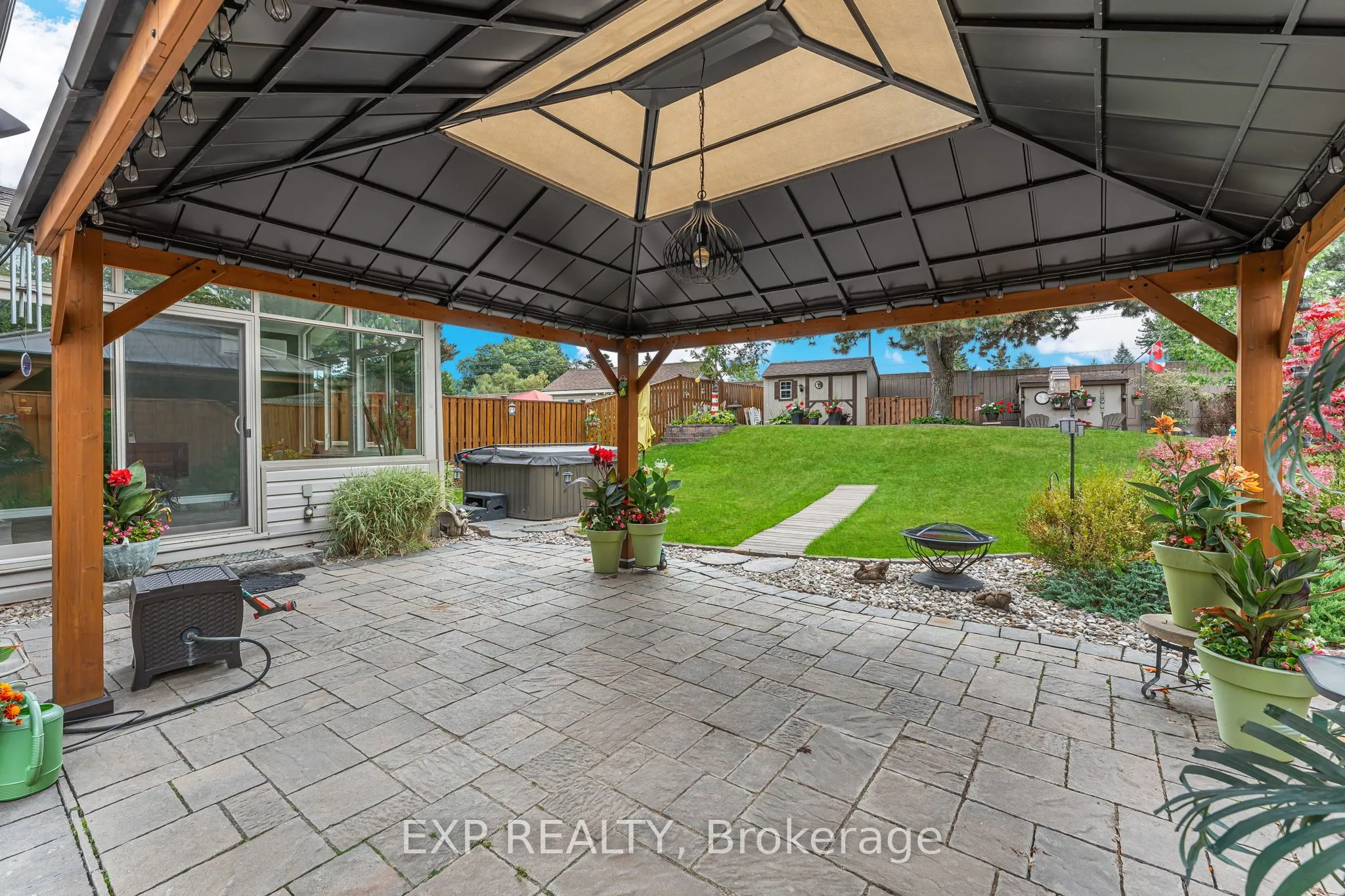 2930 Oslo Crescent