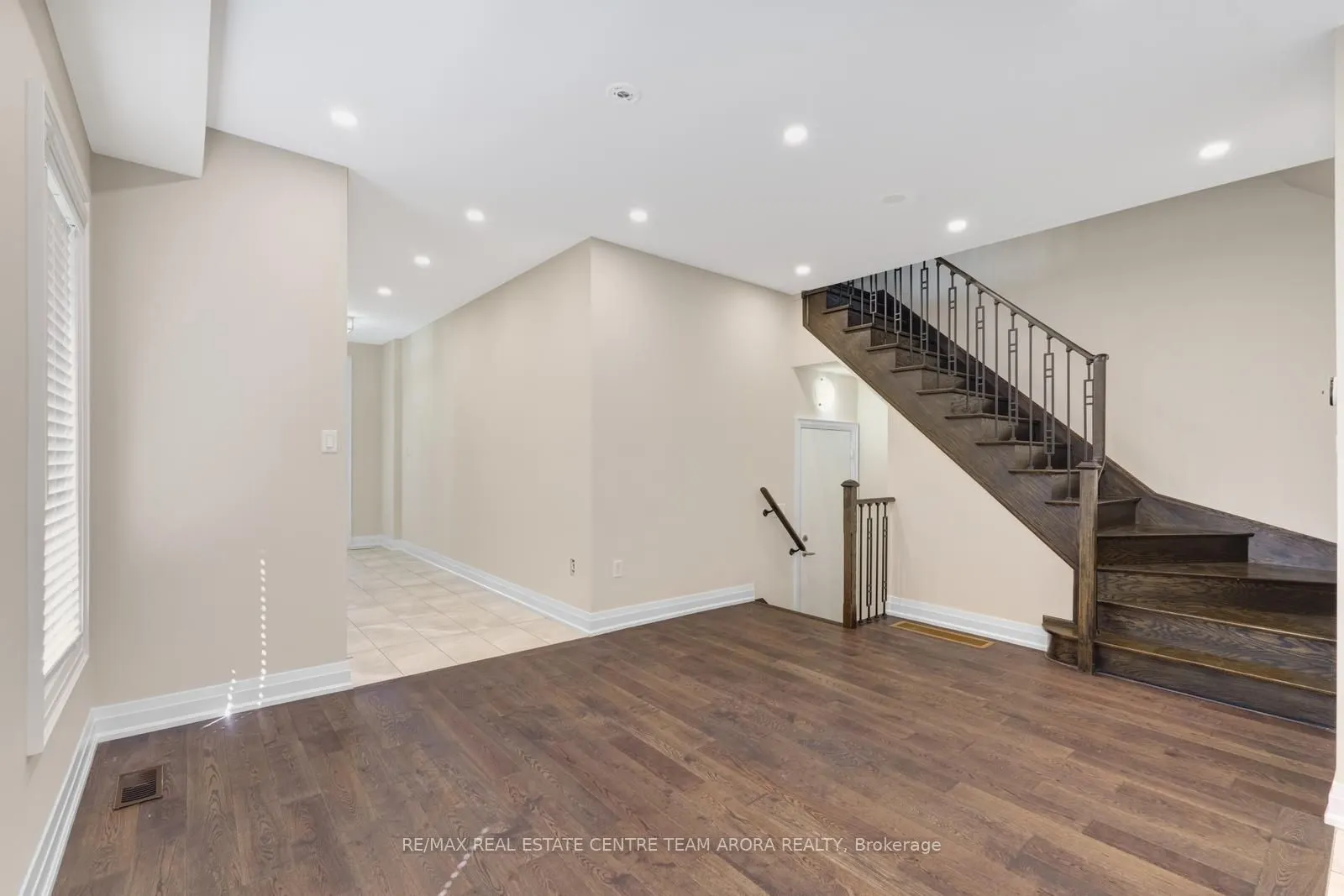 44 Lollard Way