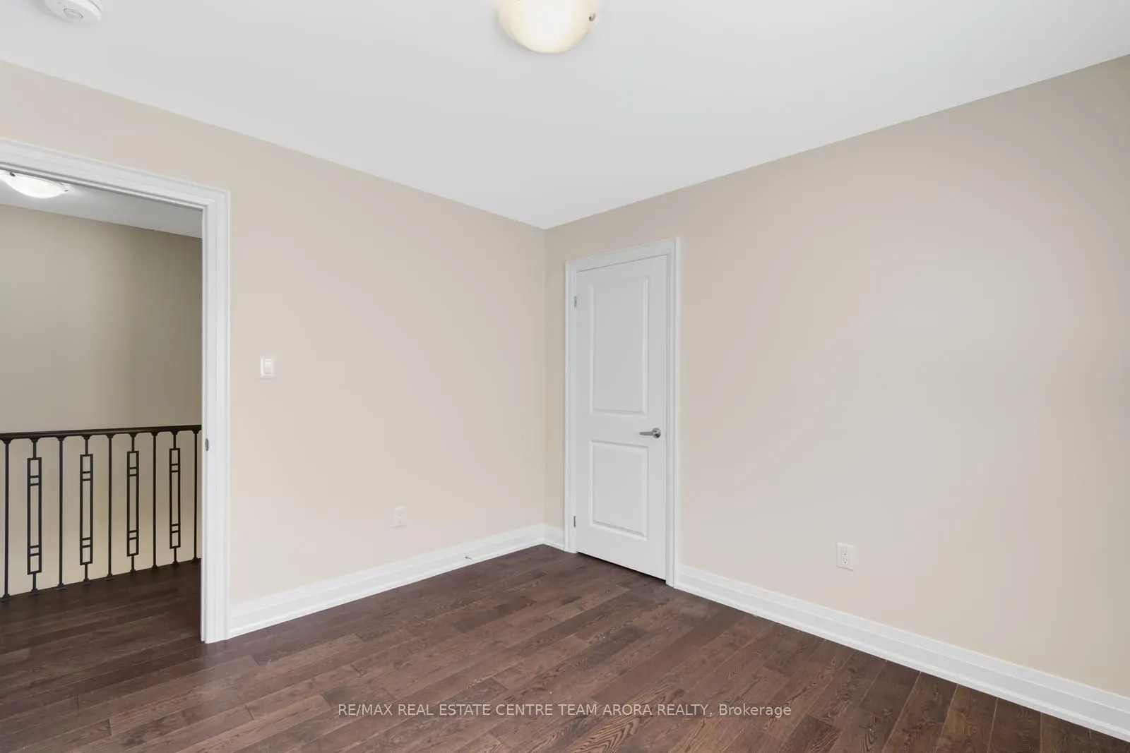 44 Lollard Way