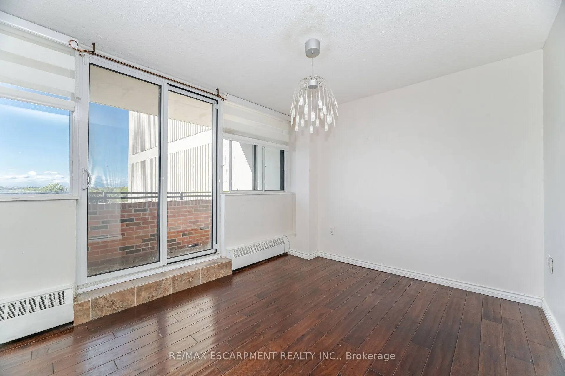 2301 Derry Road W, #707