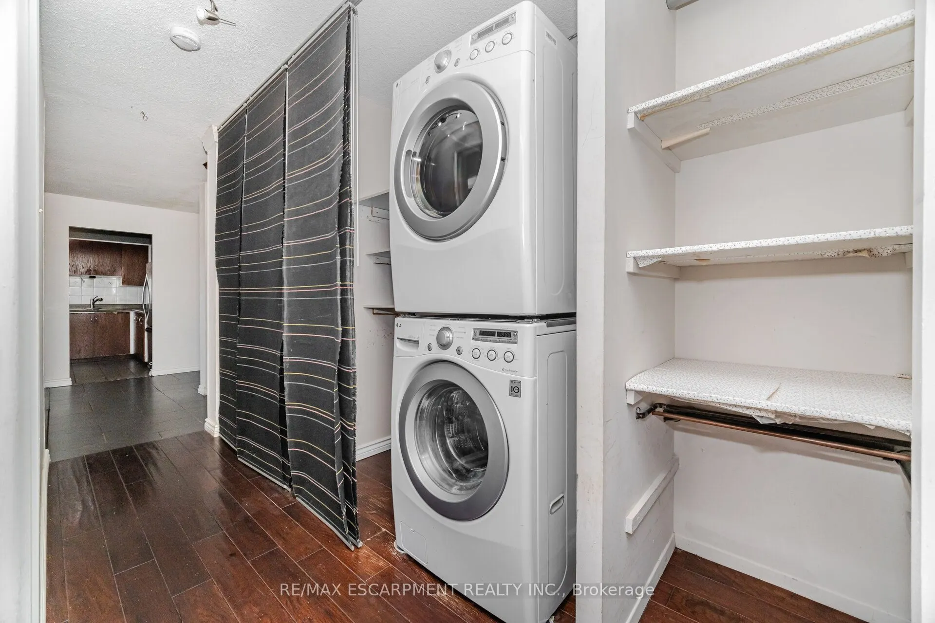 2301 Derry Road W, #707