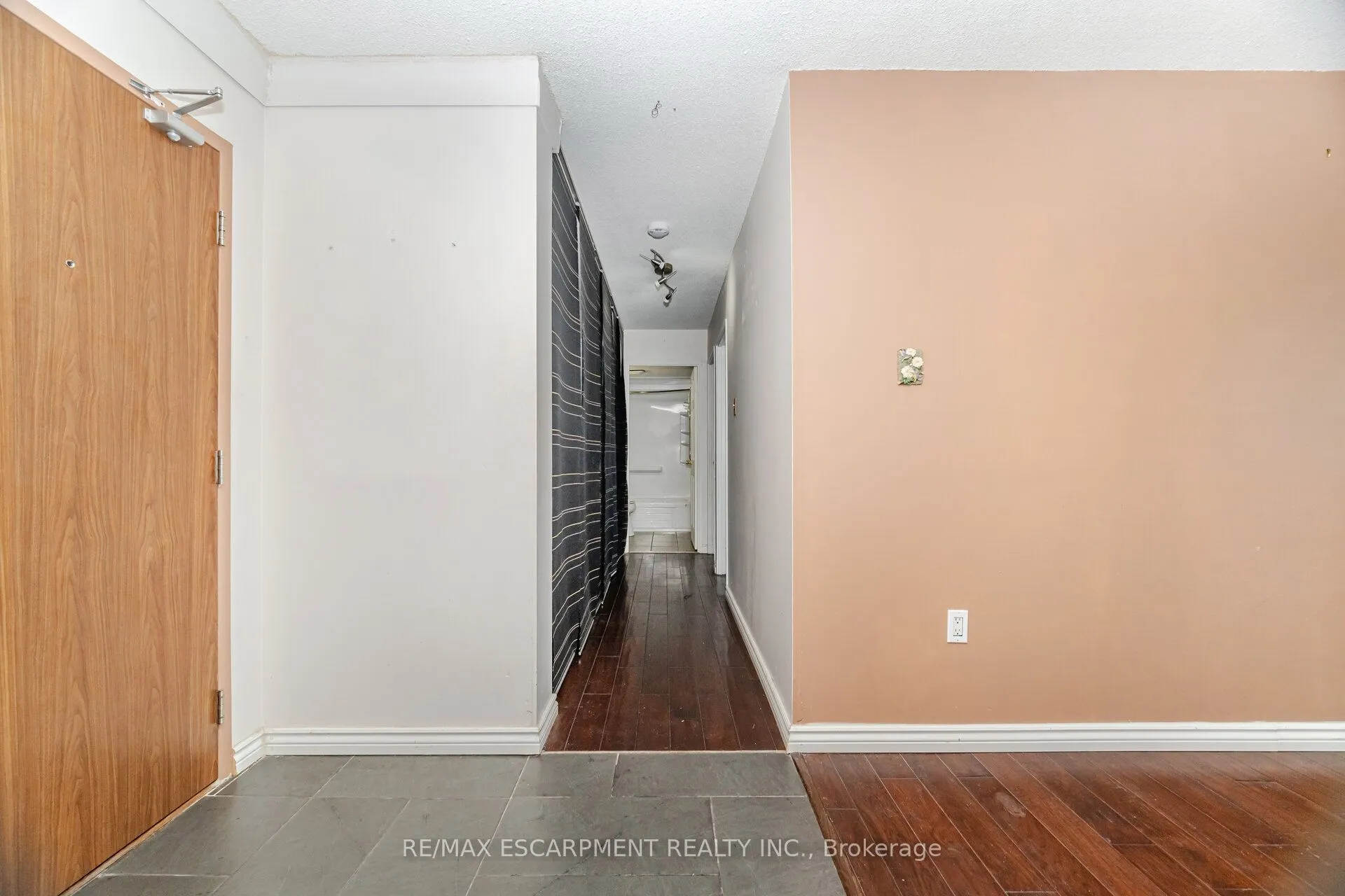 2301 Derry Road W, #707