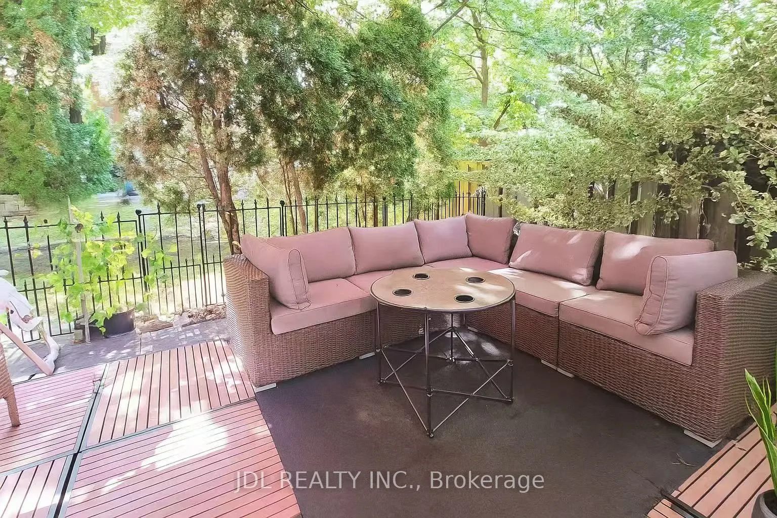 1084 Queen Street W, #14B